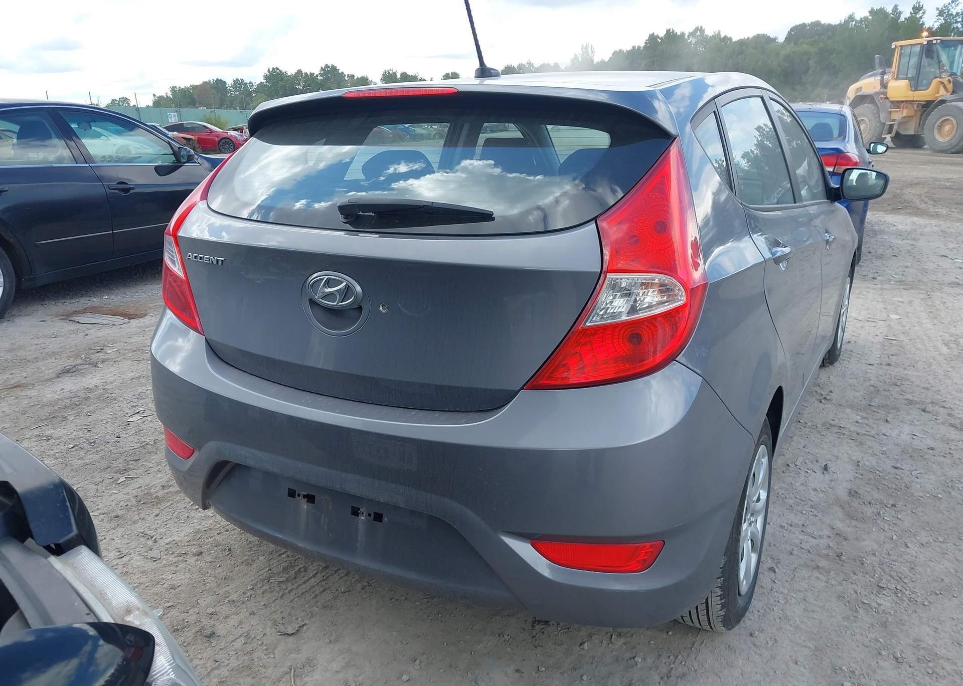 2013 HYUNDAI ACCENT GLS
