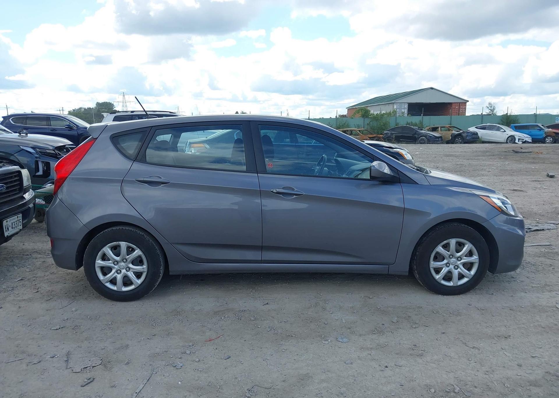 2013 HYUNDAI ACCENT GLS