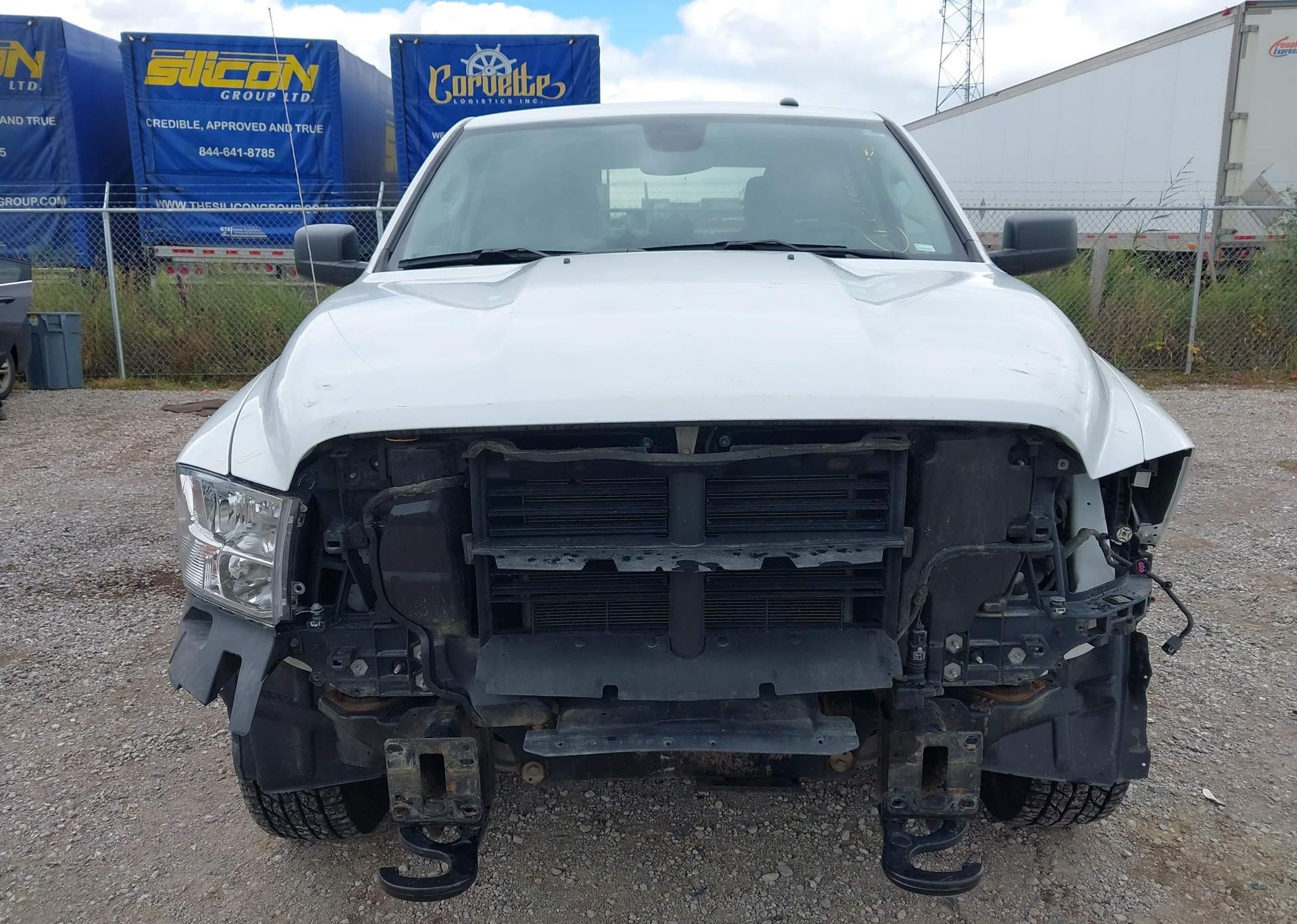 2023 RAM 1500 CLASSIC SLT