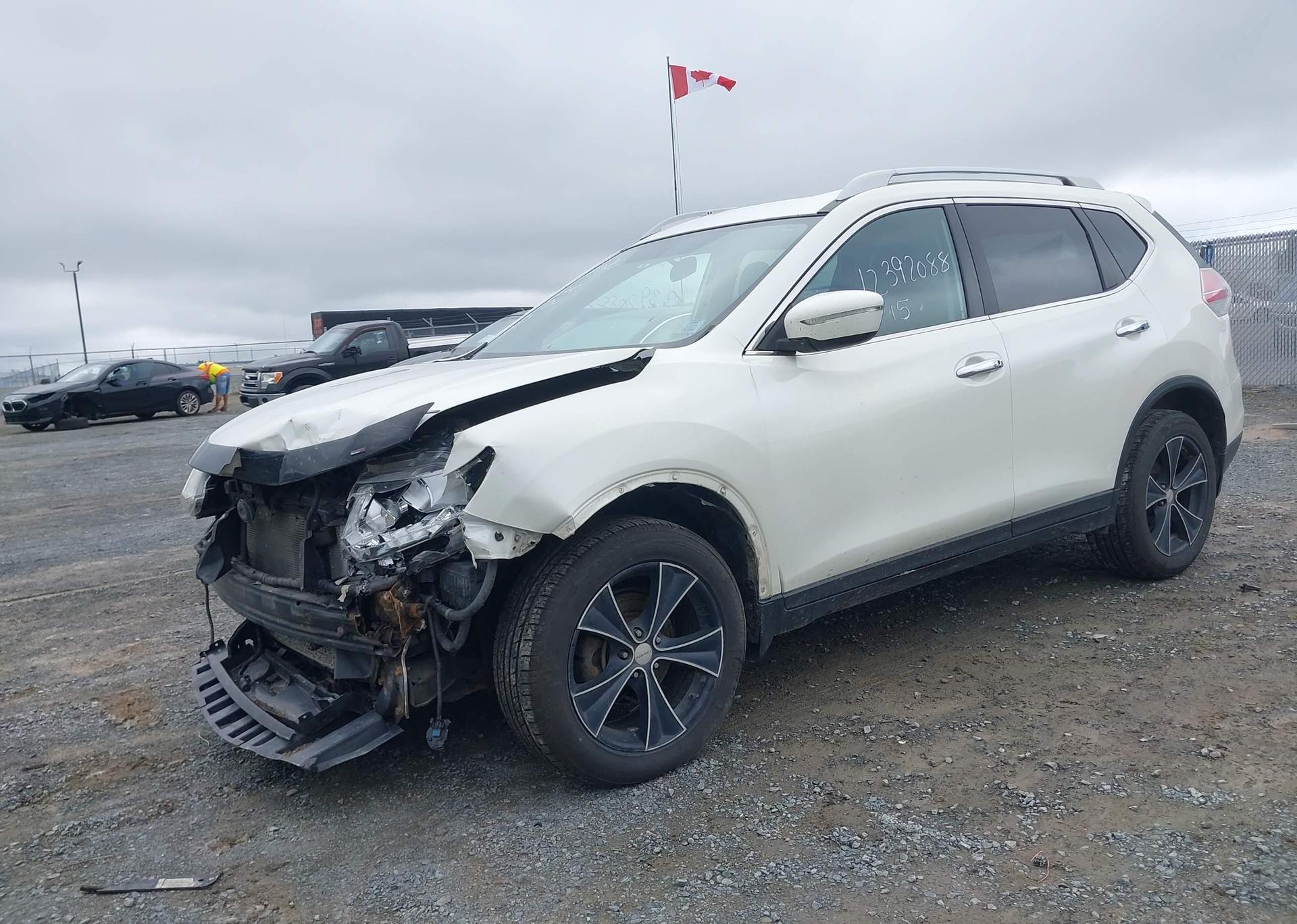 2015 NISSAN ROGUE S