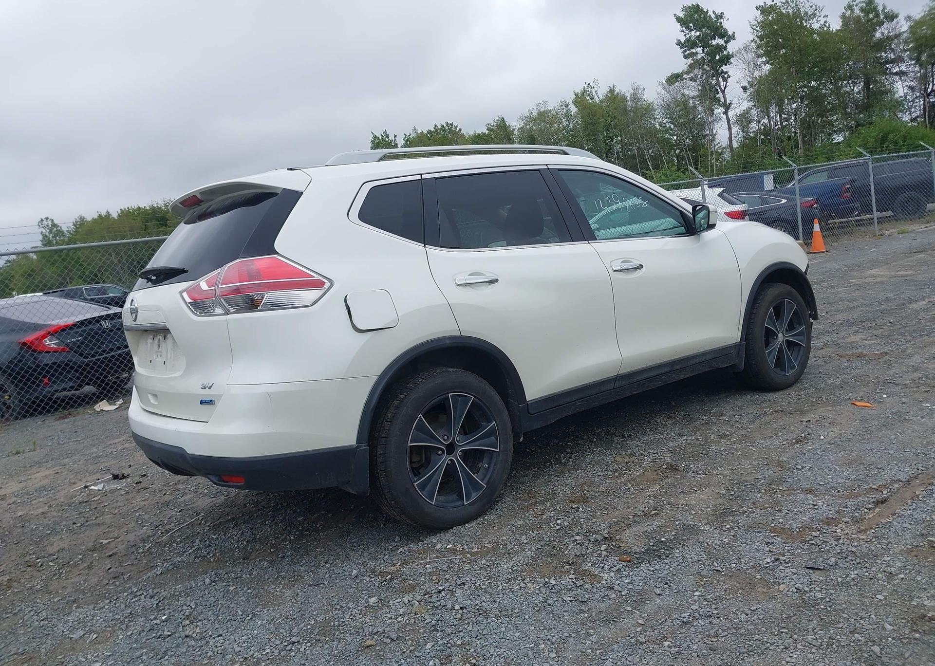 2015 NISSAN ROGUE S