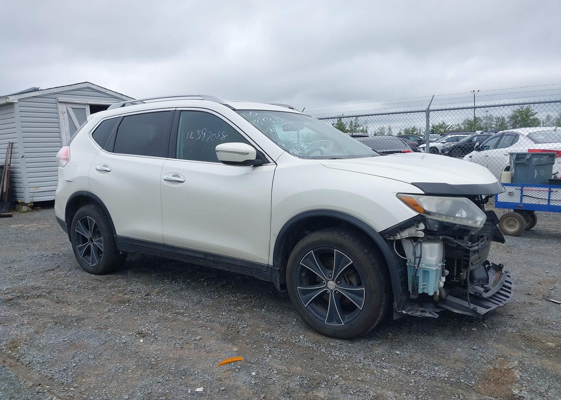 2015 NISSAN ROGUE S