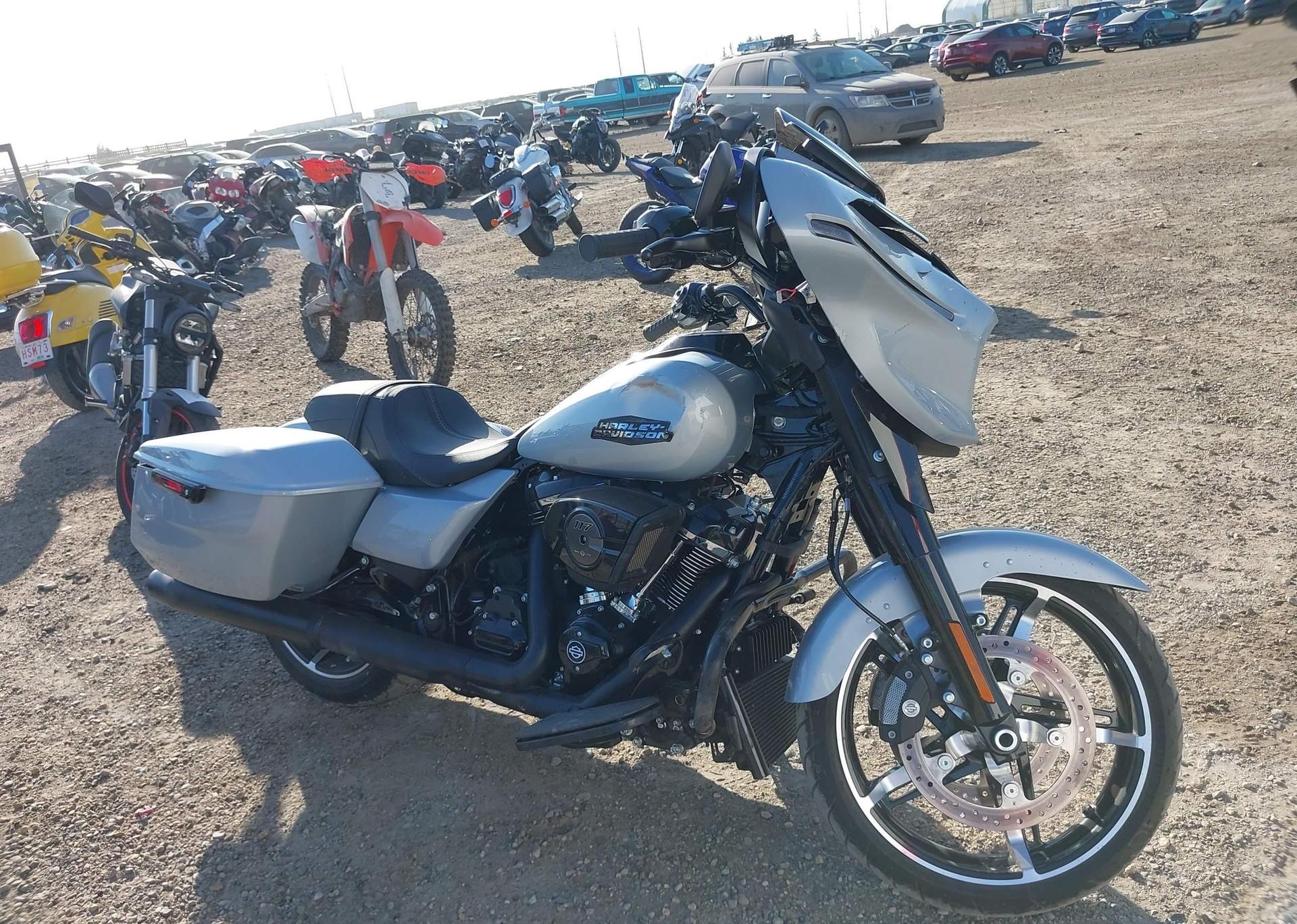 2024 HARLEY-DAVIDSON FLHX