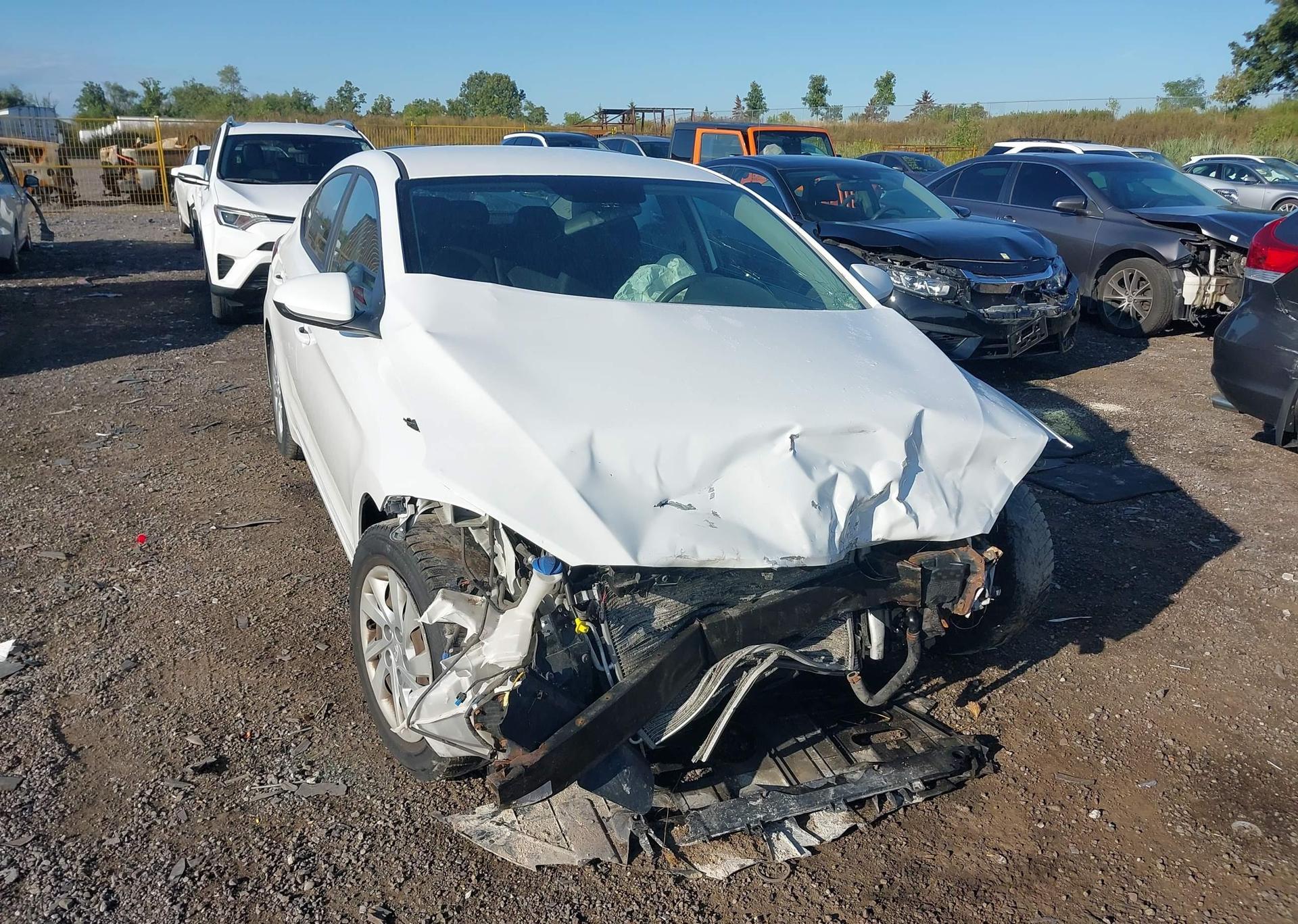 2017 HYUNDAI ELANTRA LE