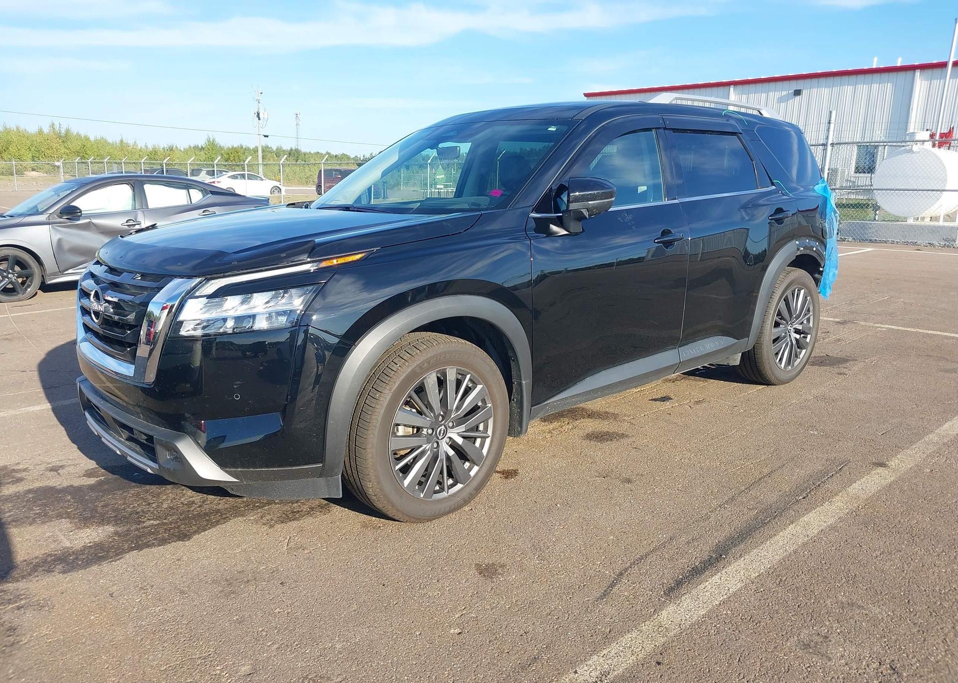 2023 NISSAN pathfinder sl