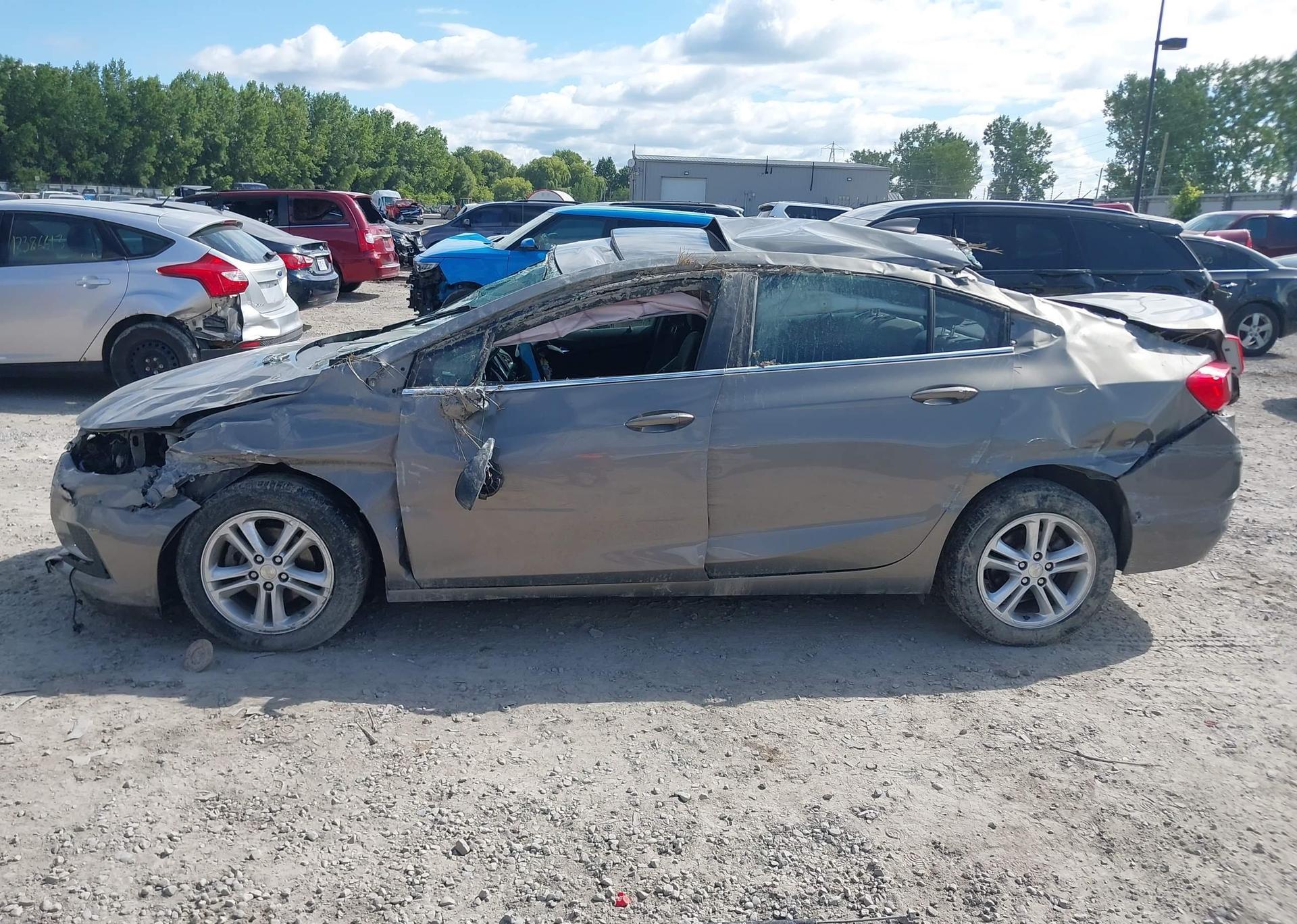 2017 CHEVROLET CRUZE LT AUTO