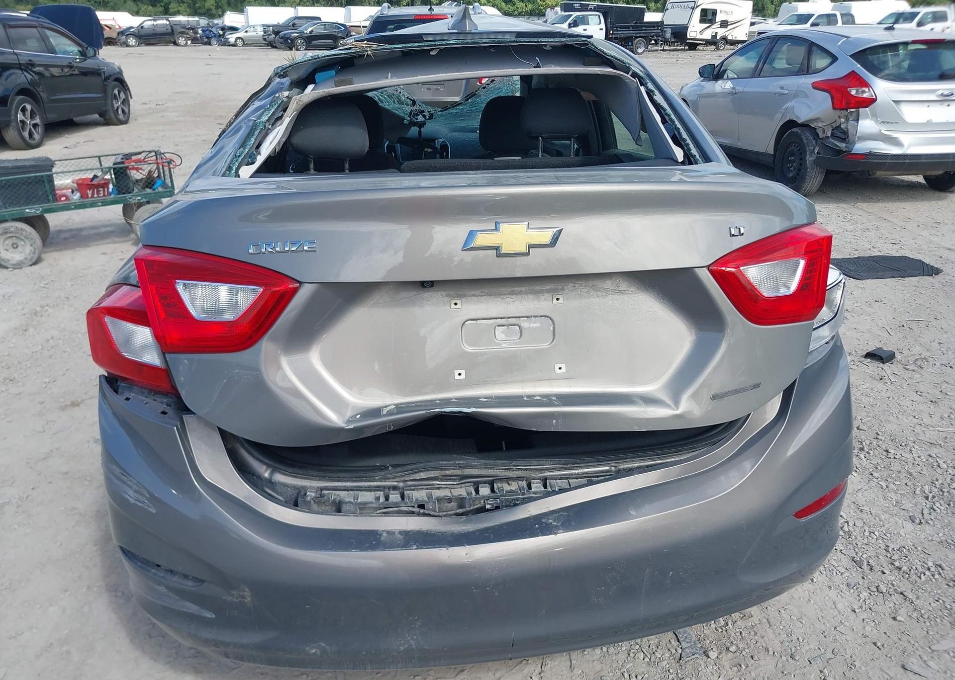 2017 CHEVROLET CRUZE LT AUTO