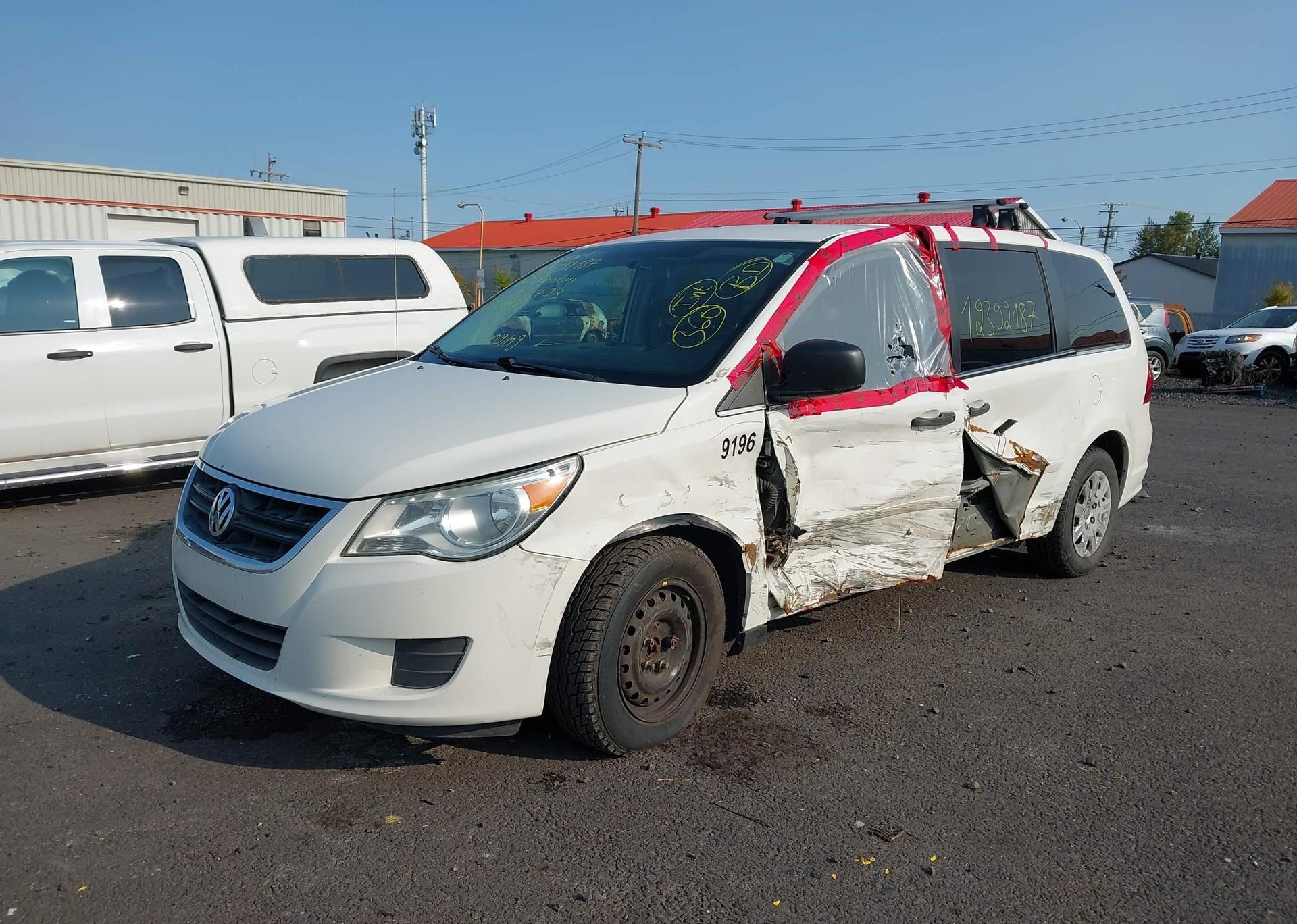 2012 VOLKSWAGEN ROUTAN
