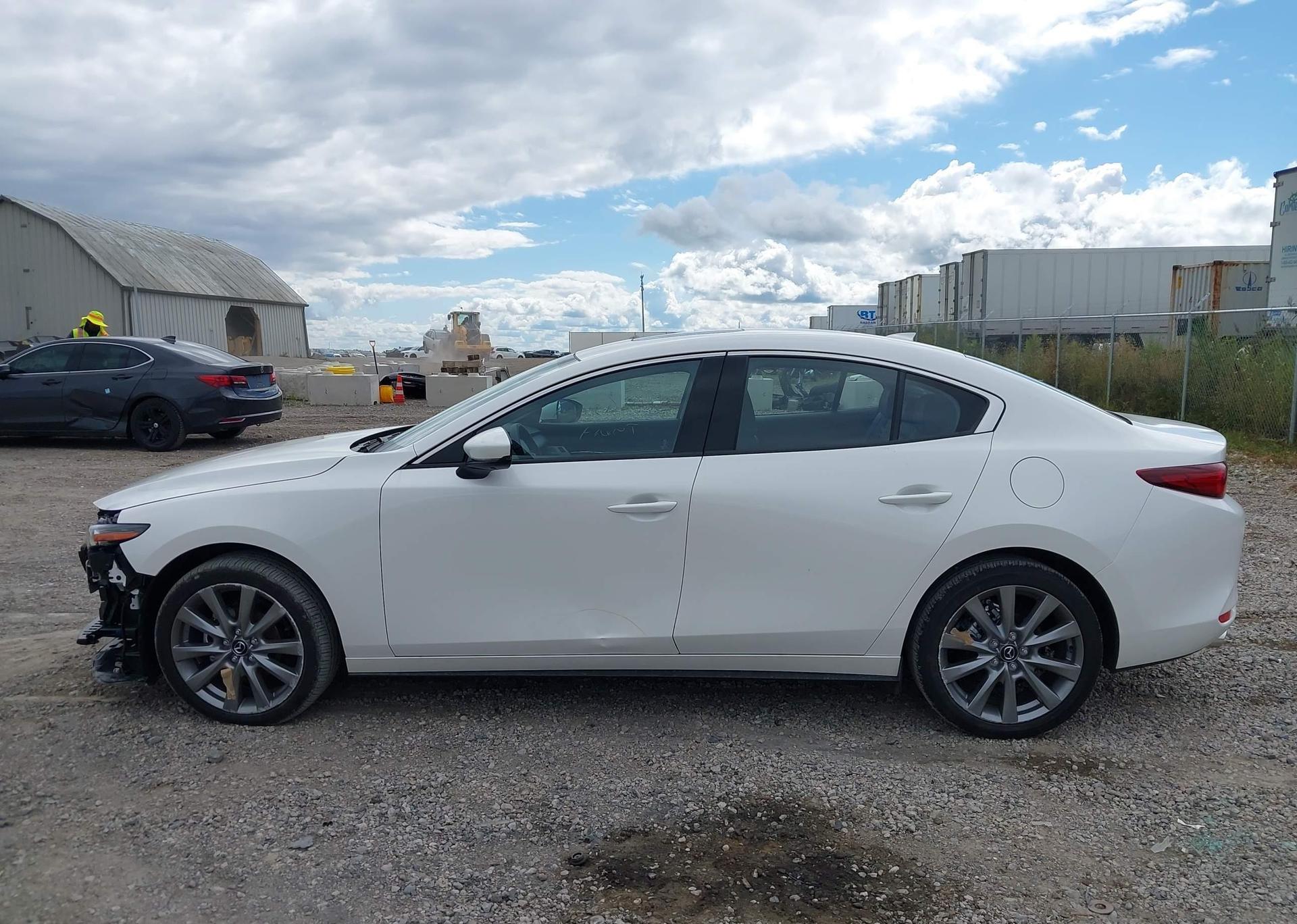 2025 MAZDA 3 GT
