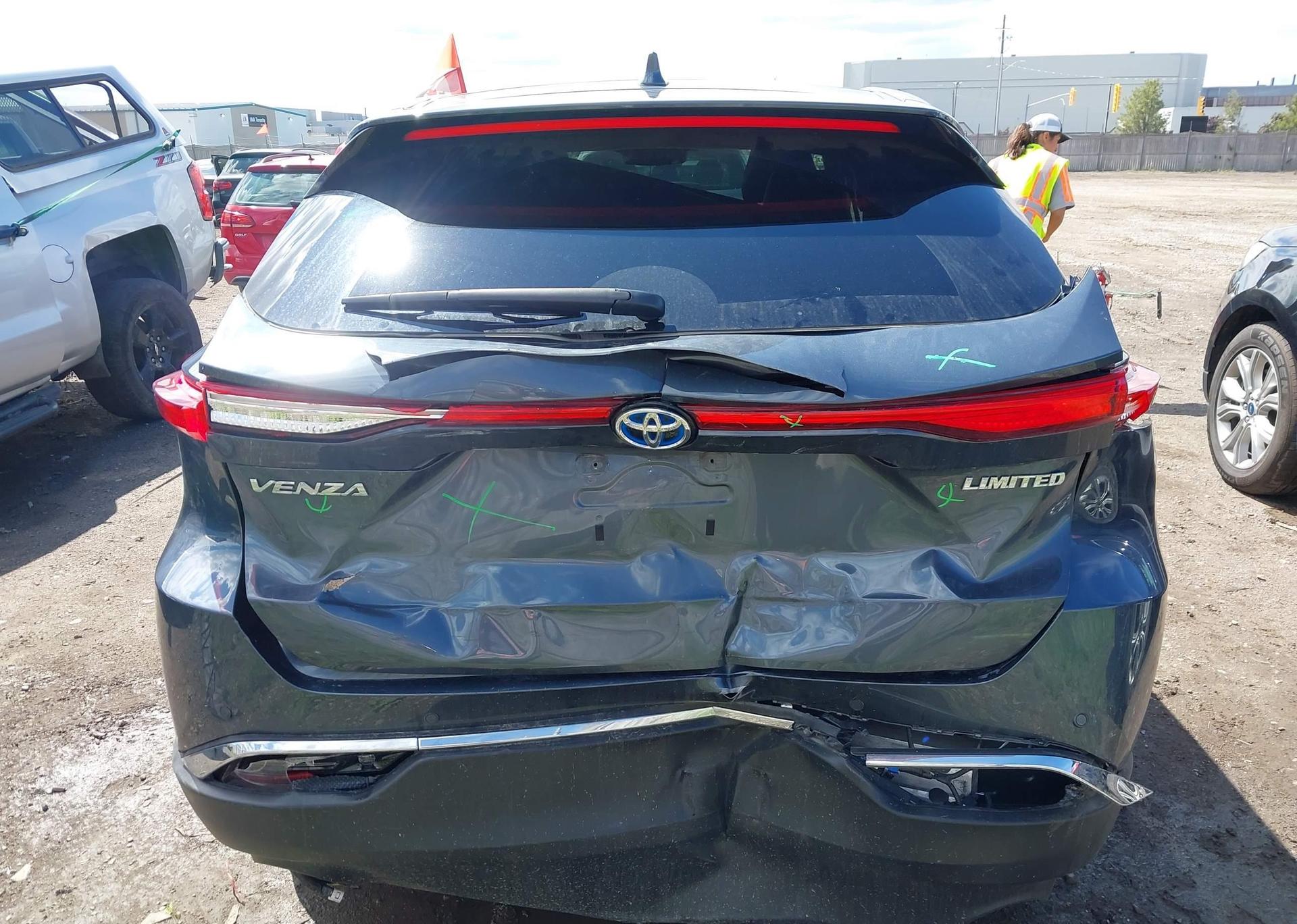 2024 TOYOTA VENZA