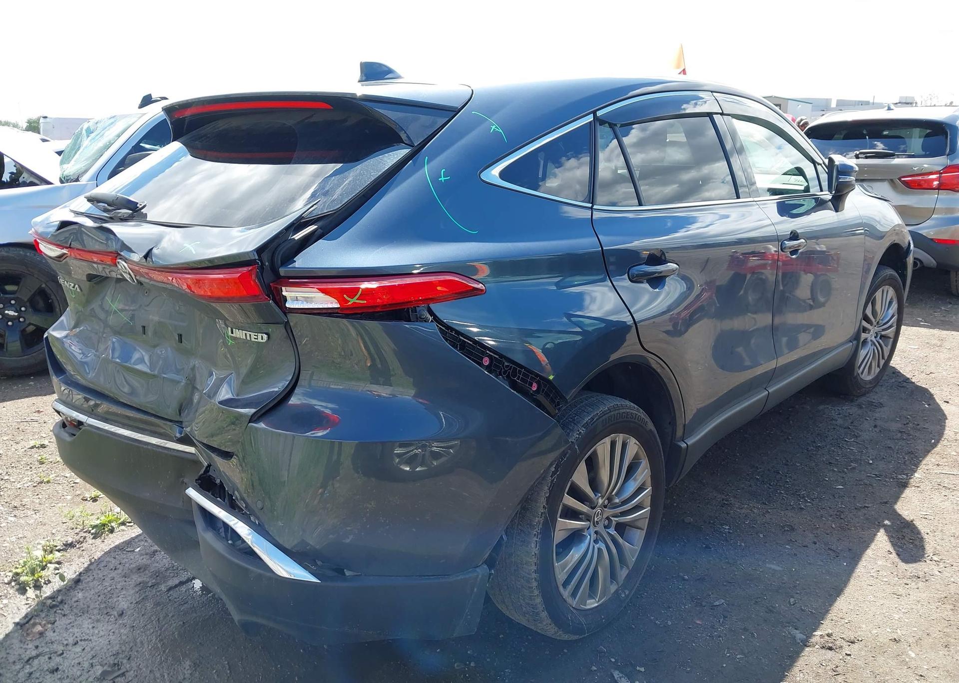 2024 TOYOTA VENZA