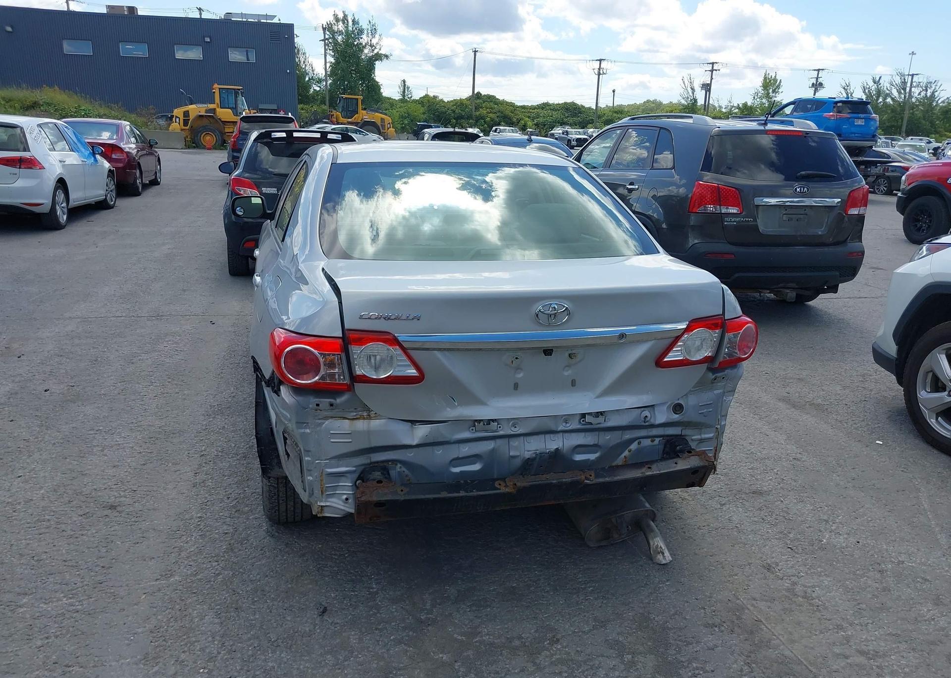 2013 TOYOTA COROLLA S