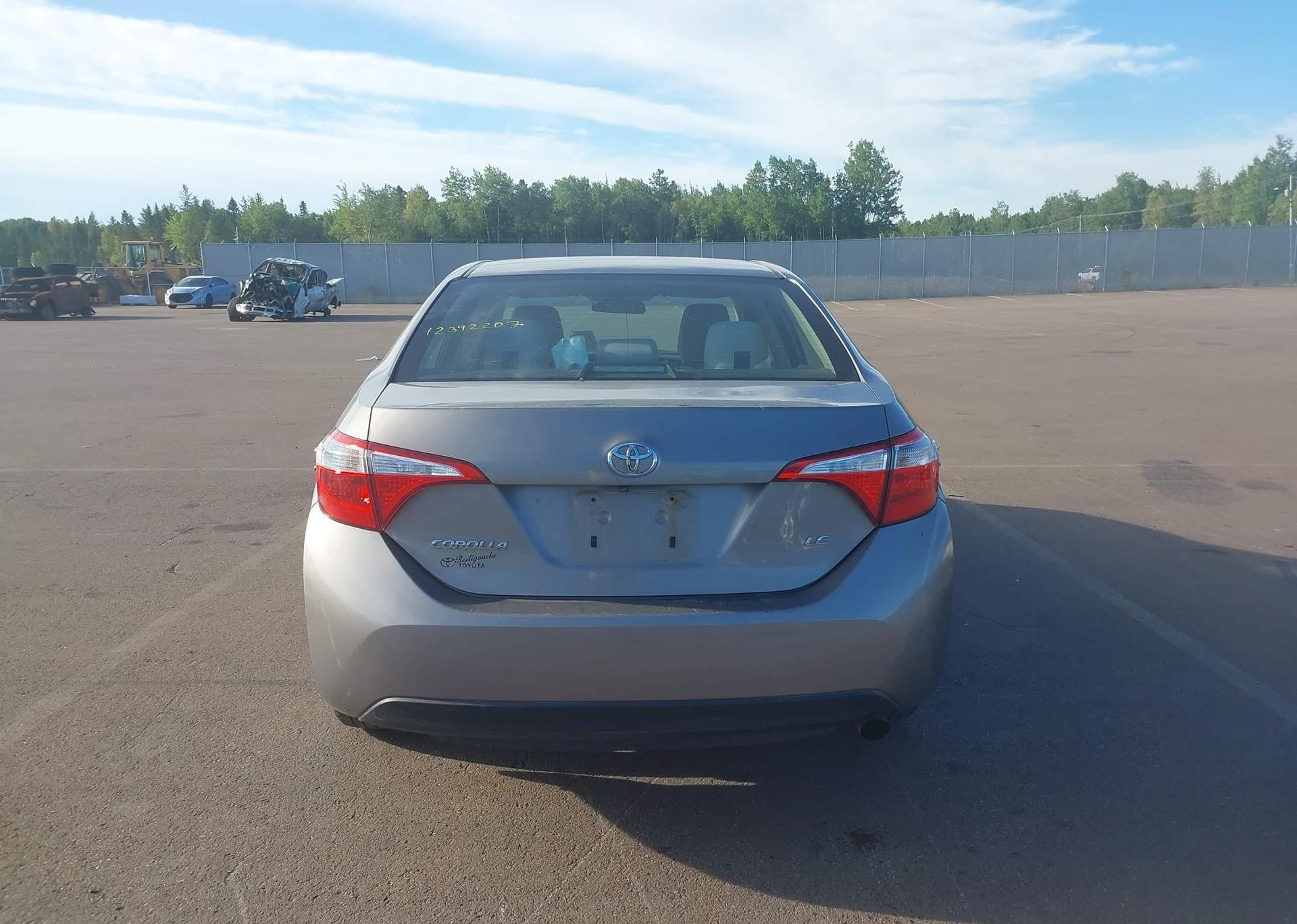 2014 TOYOTA COROLLA LE