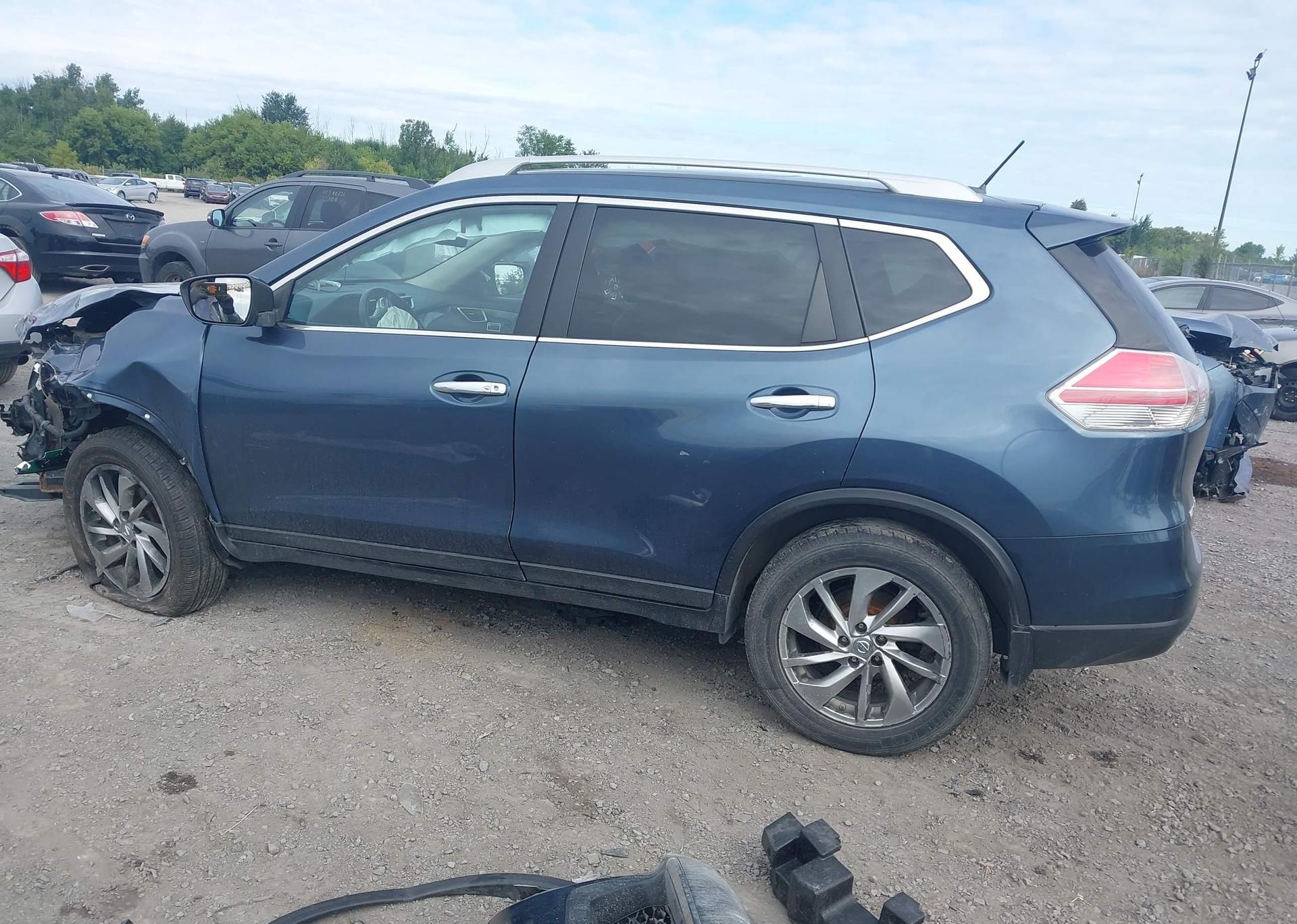 2014 NISSAN ROGUE