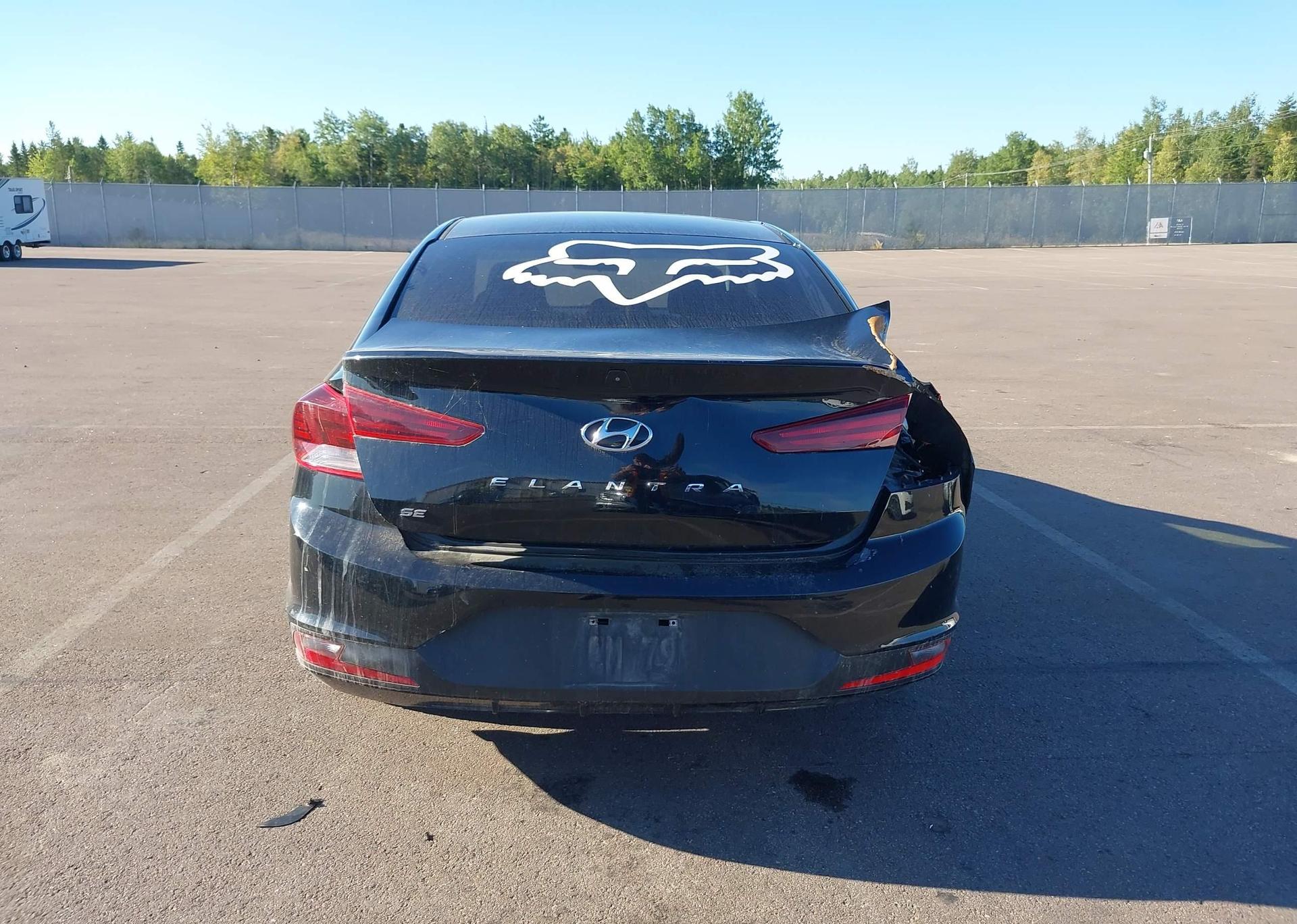 2019 HYUNDAI elantra se