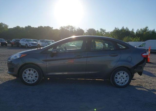 2014 FORD FIESTA SE