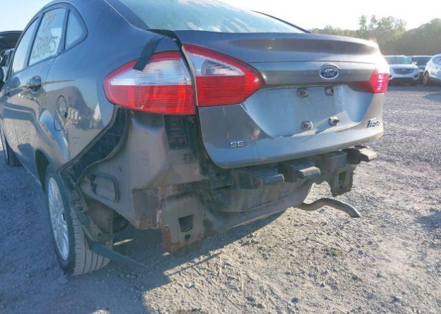 2014 FORD FIESTA SE