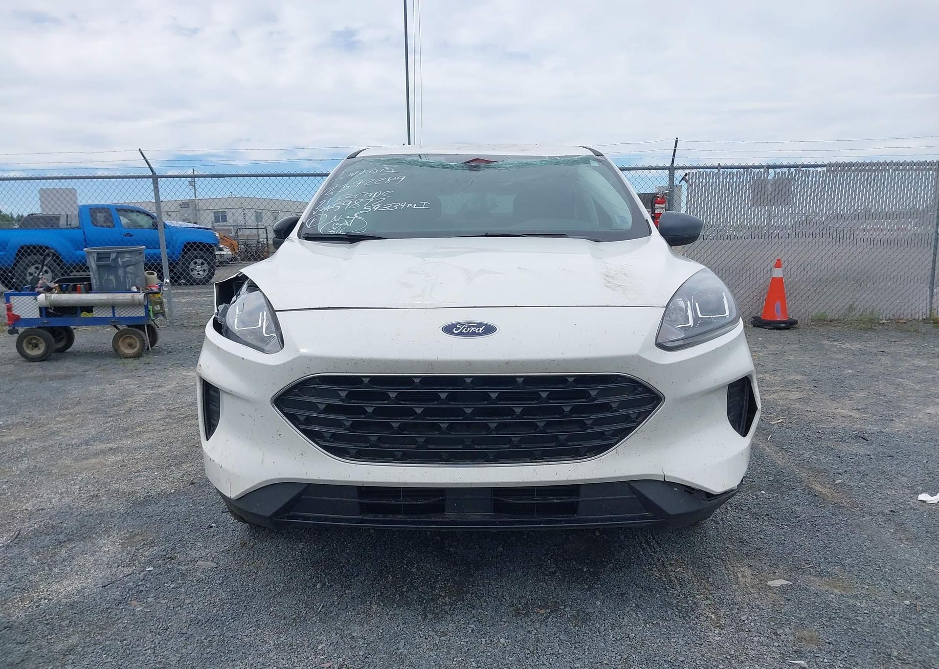 2021 FORD ESCAPE SE