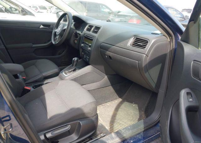 2011 VOLKSWAGEN JETTA 2.0L COMFORTLINE