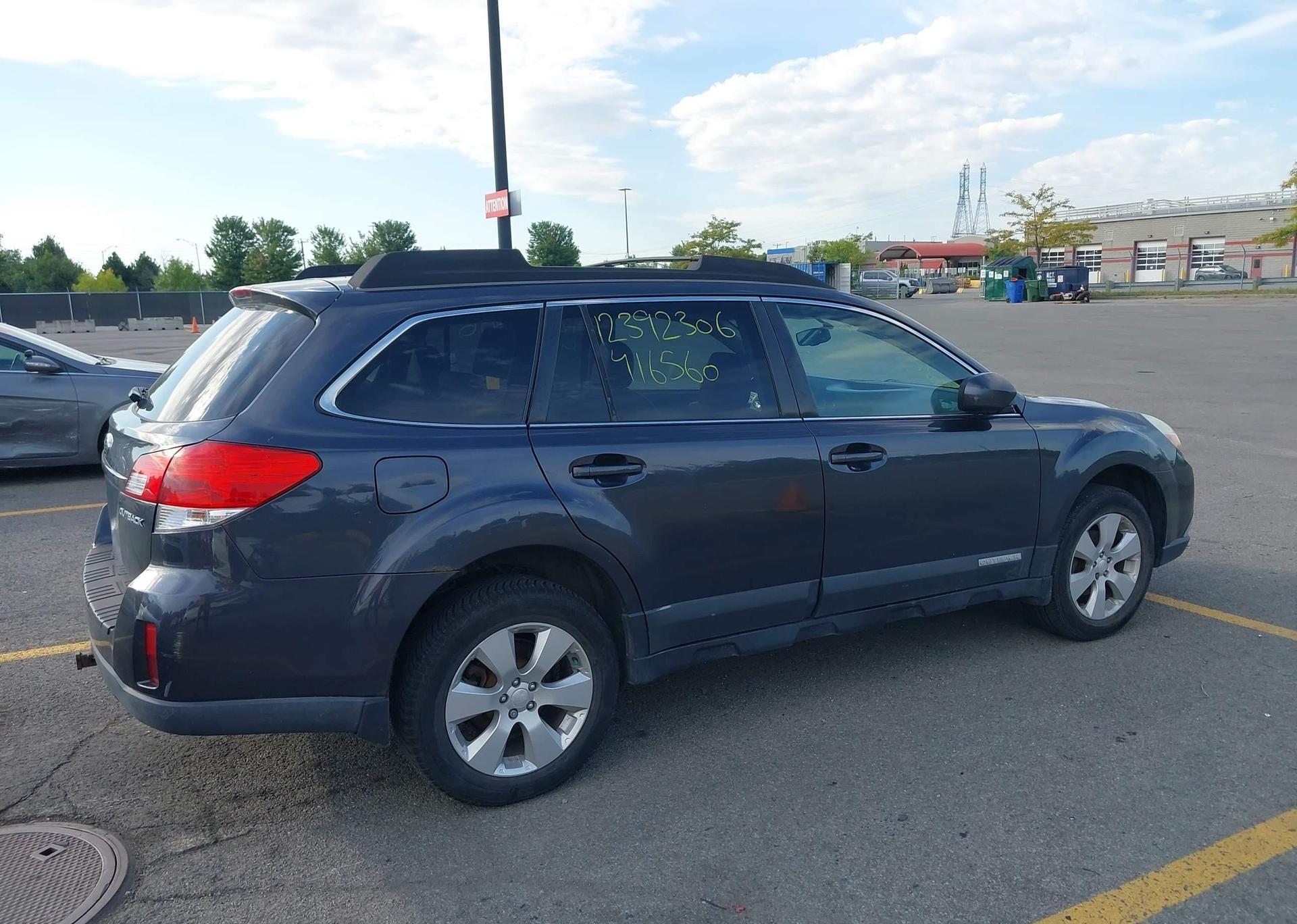 2011 SUBARU LEGACY OUTBACK