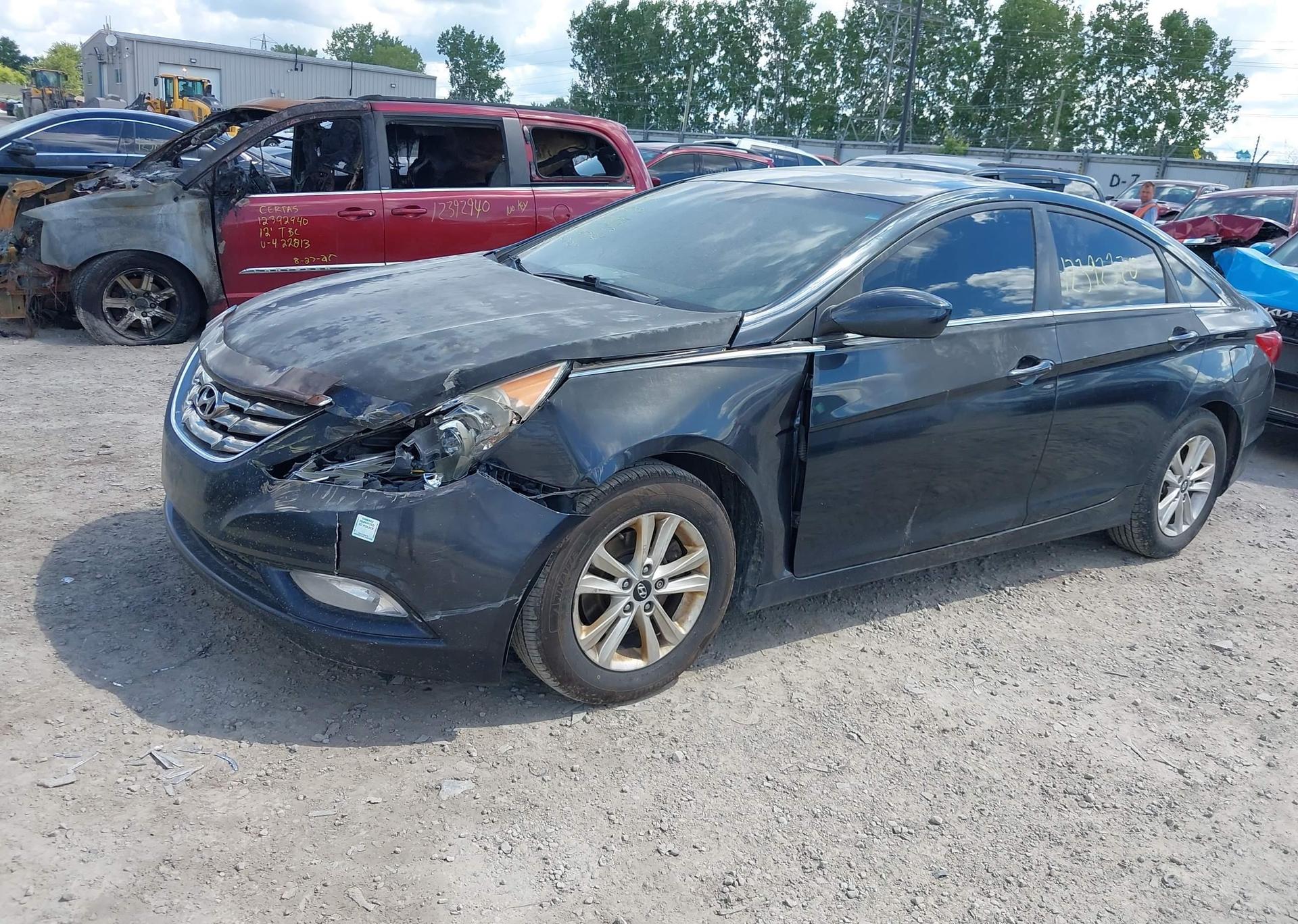 2011 HYUNDAI SONATA GLS