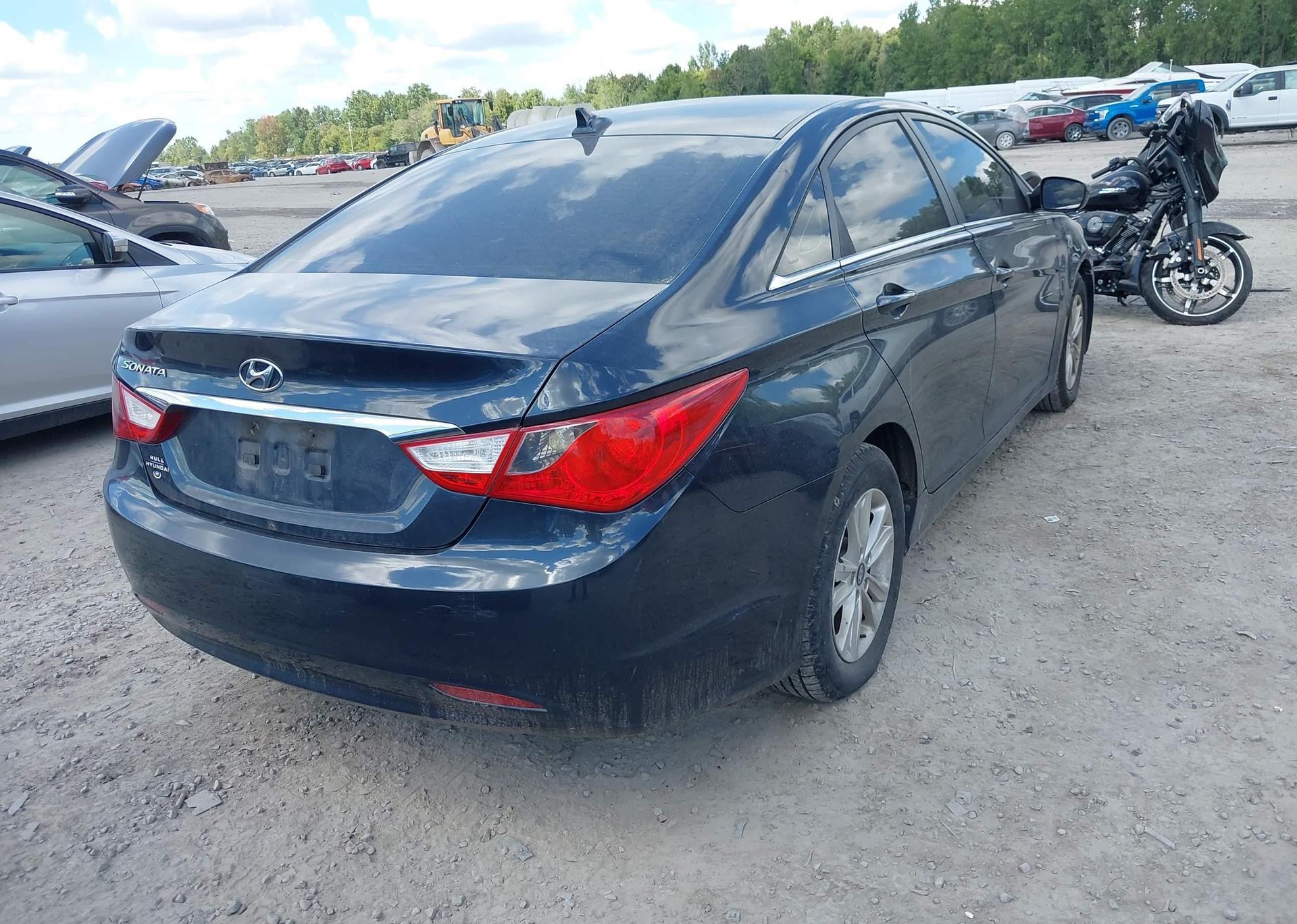 2011 HYUNDAI SONATA GLS
