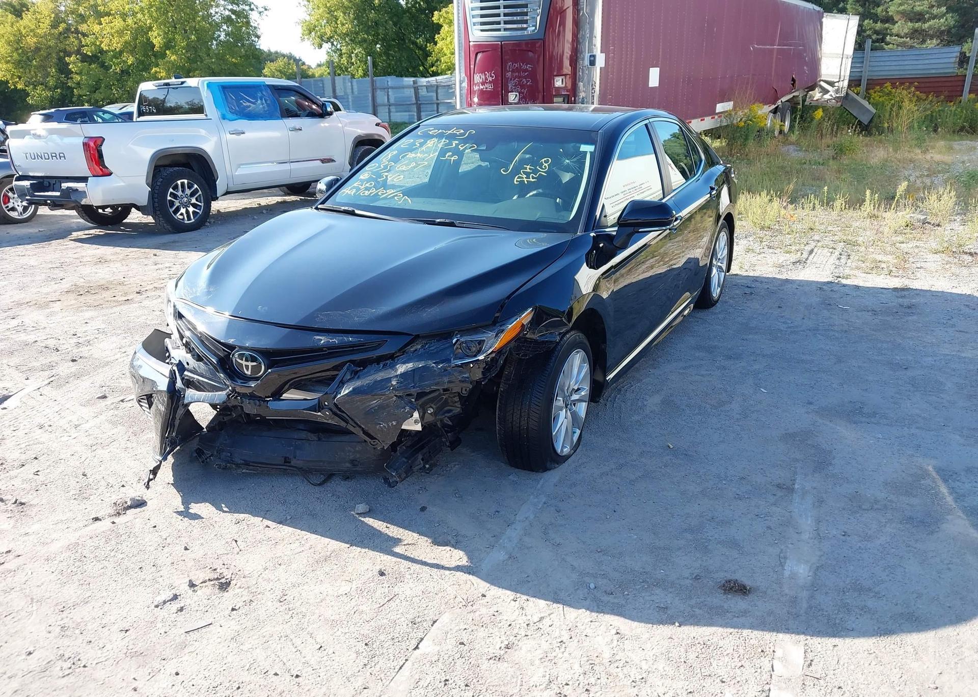 2018 TOYOTA CAMRY SE