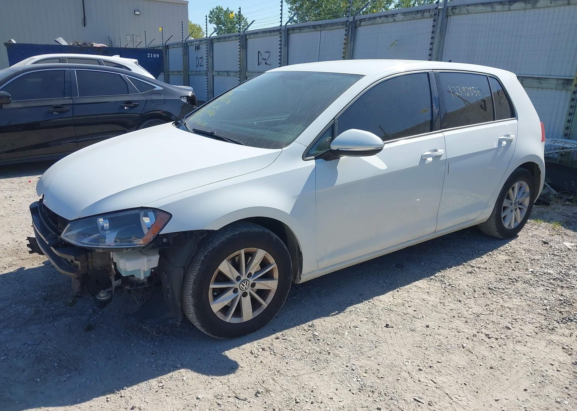 2015 VOLKSWAGEN GOLF