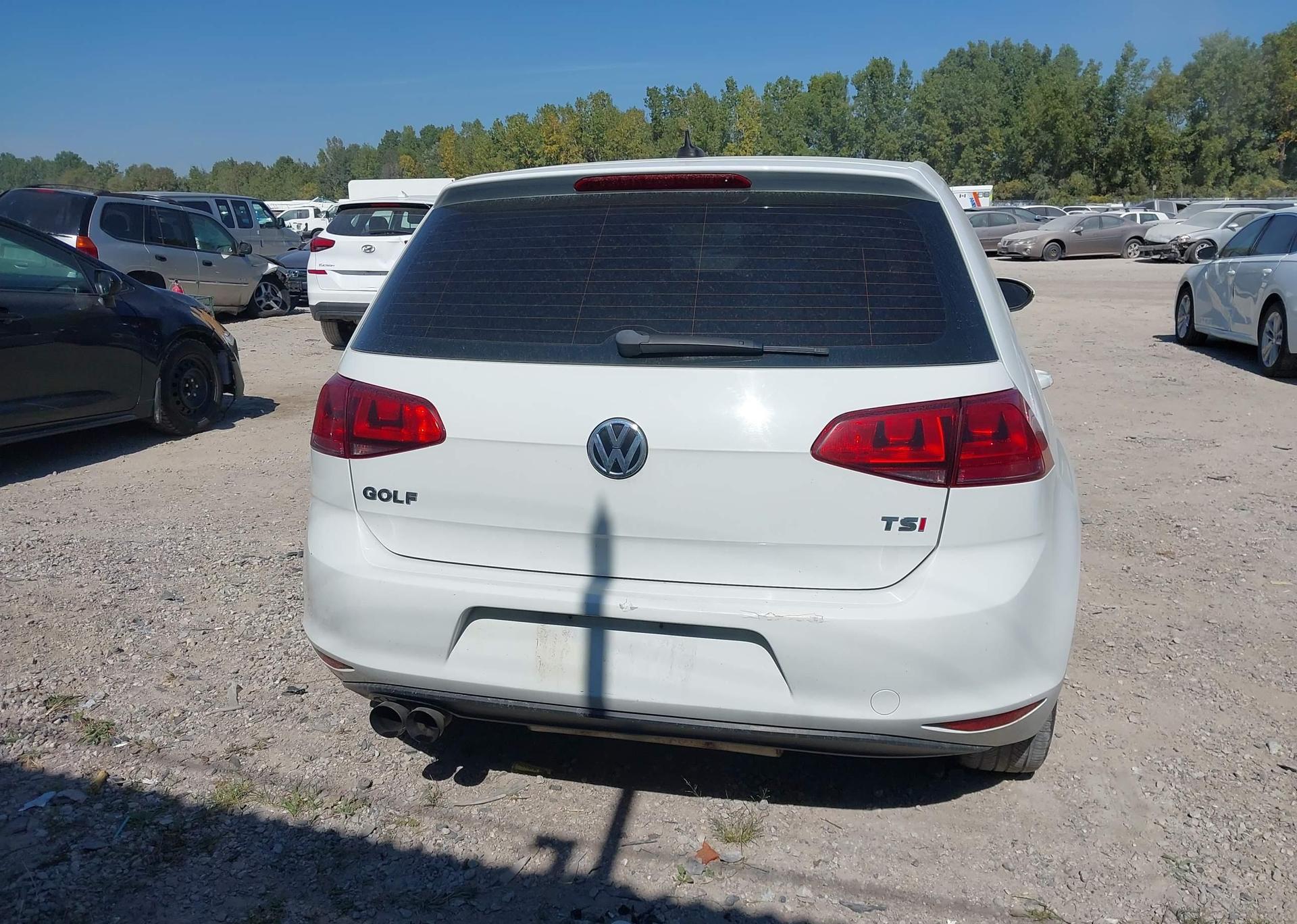 2015 VOLKSWAGEN GOLF