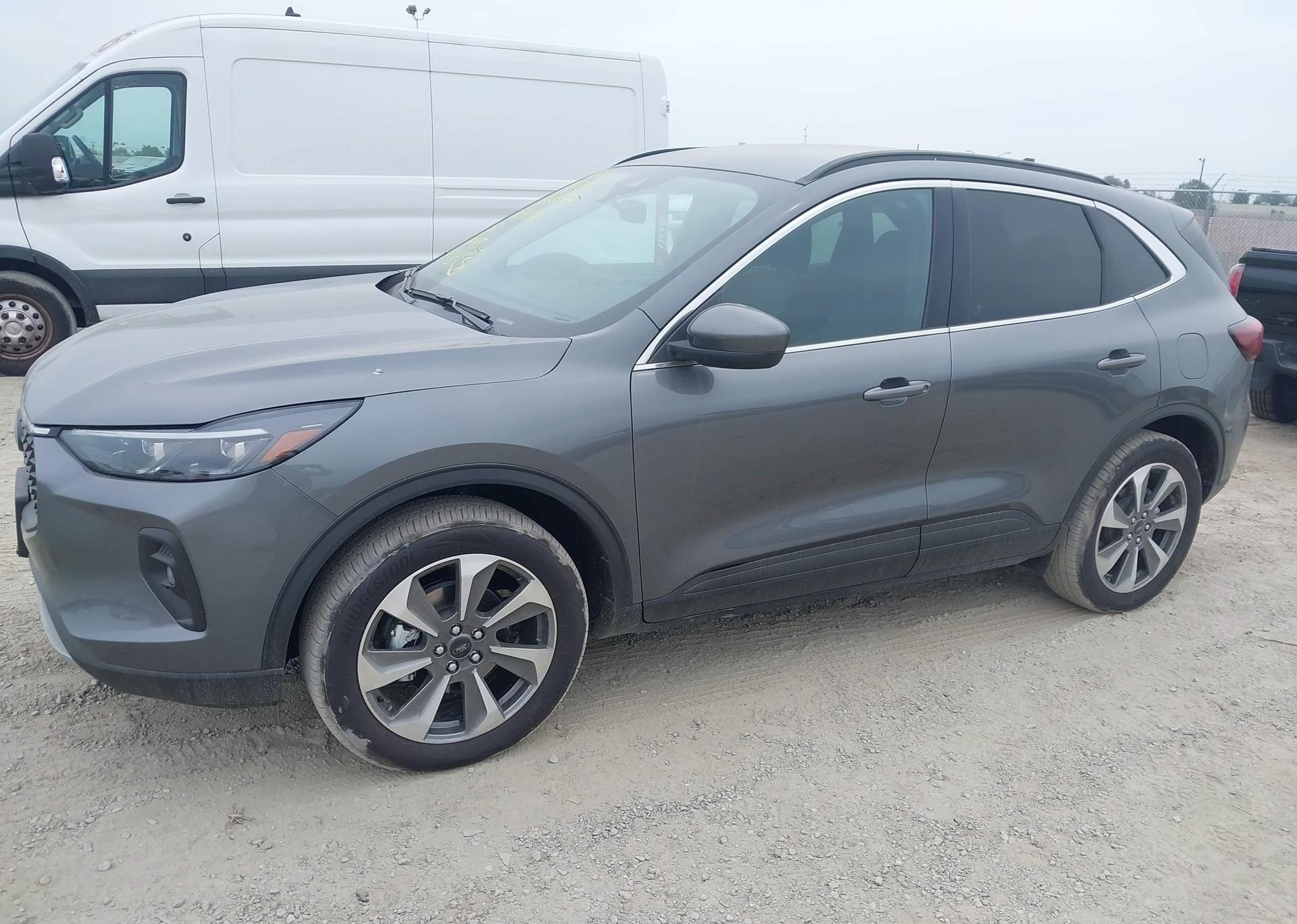 2025 FORD ESCAPE PLATINUM