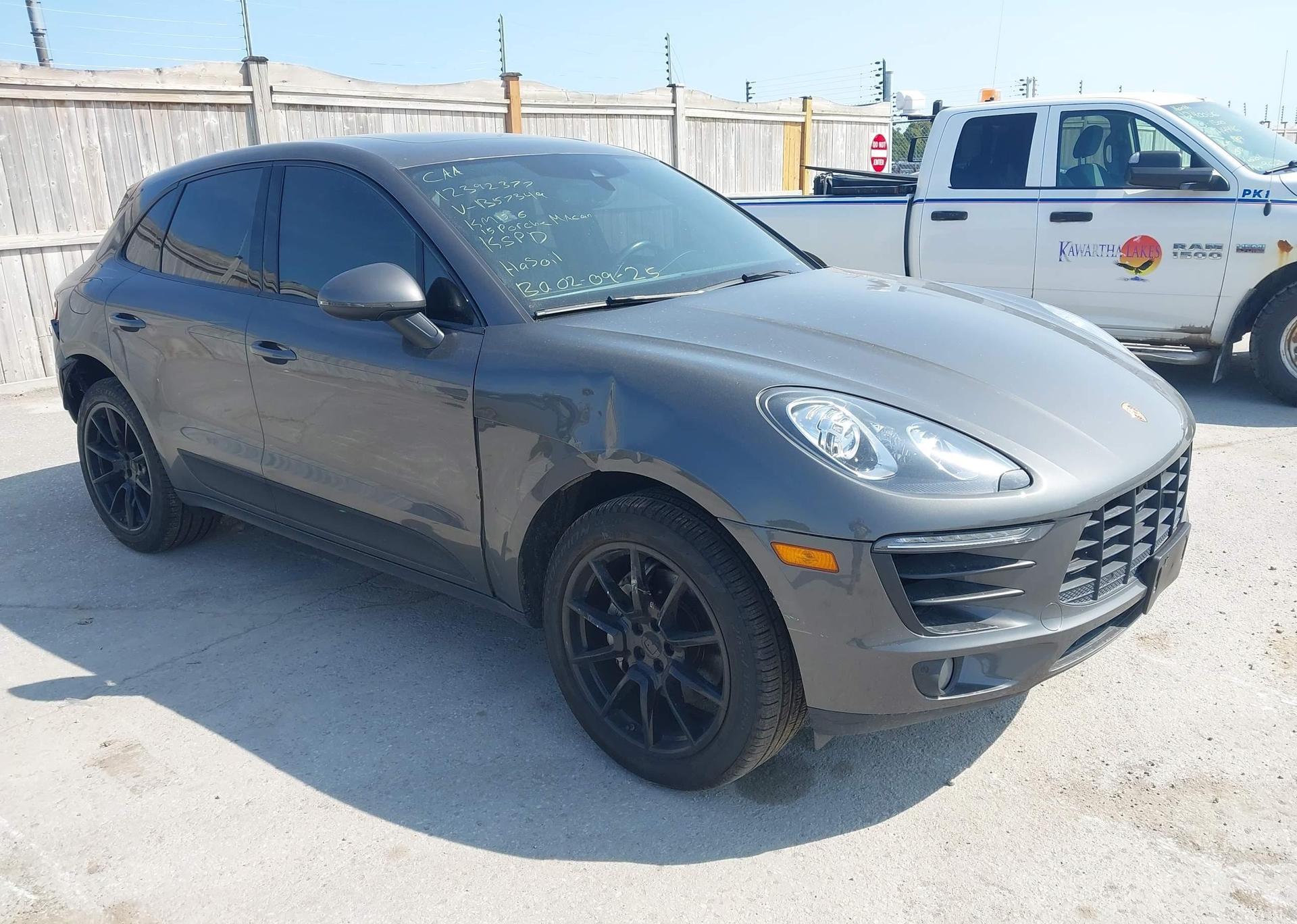 2015 PORSCHE MACAN S