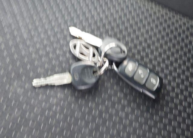 2010 HYUNDAI ACCENT GL