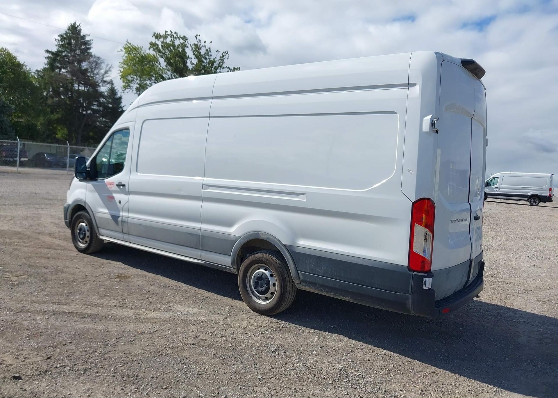 2023 FORD transit t-250