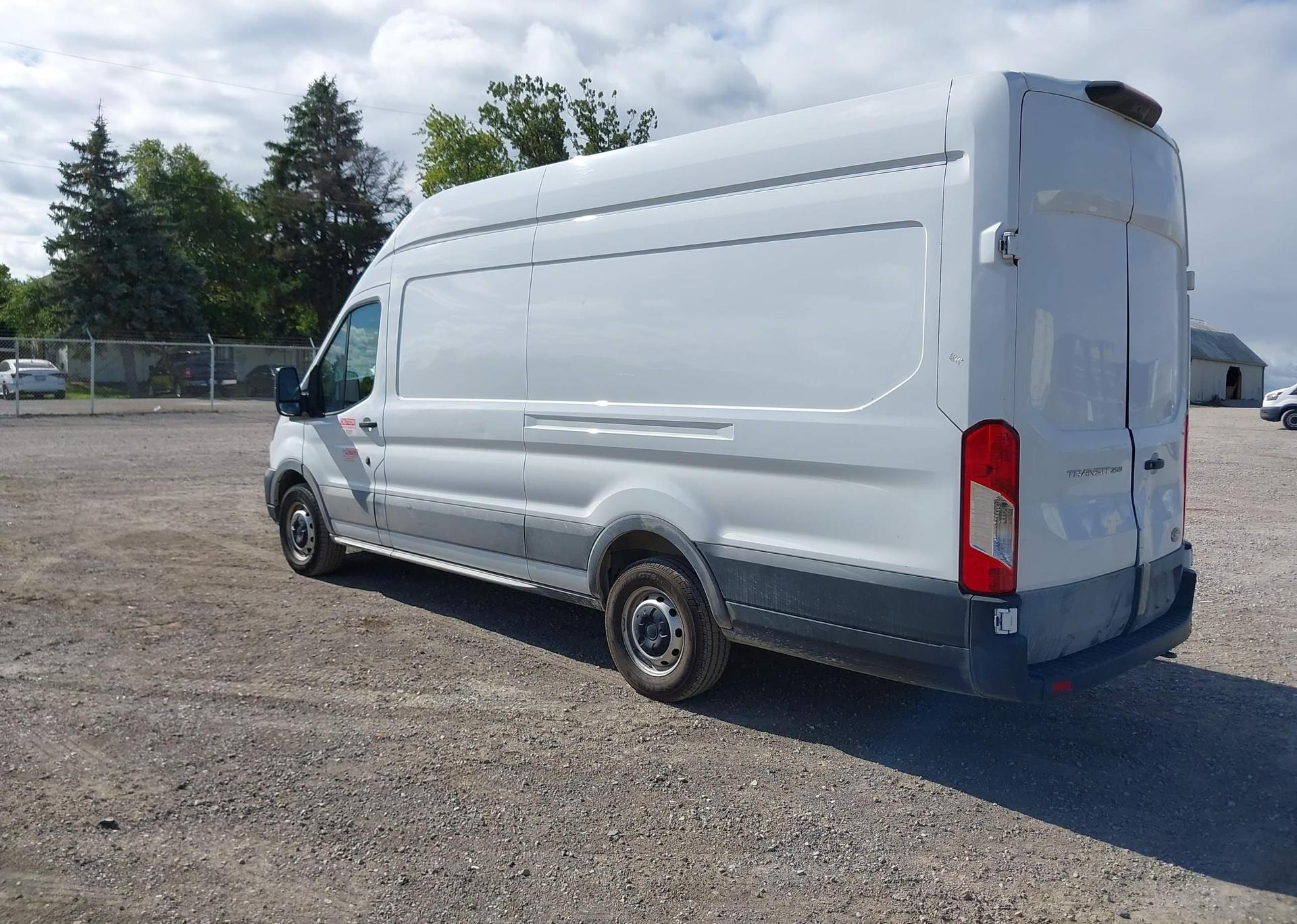 2023 FORD transit t-250