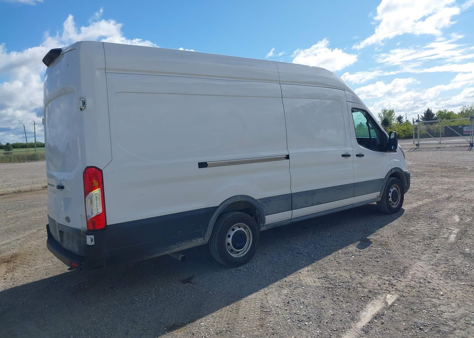 2023 FORD transit t-250