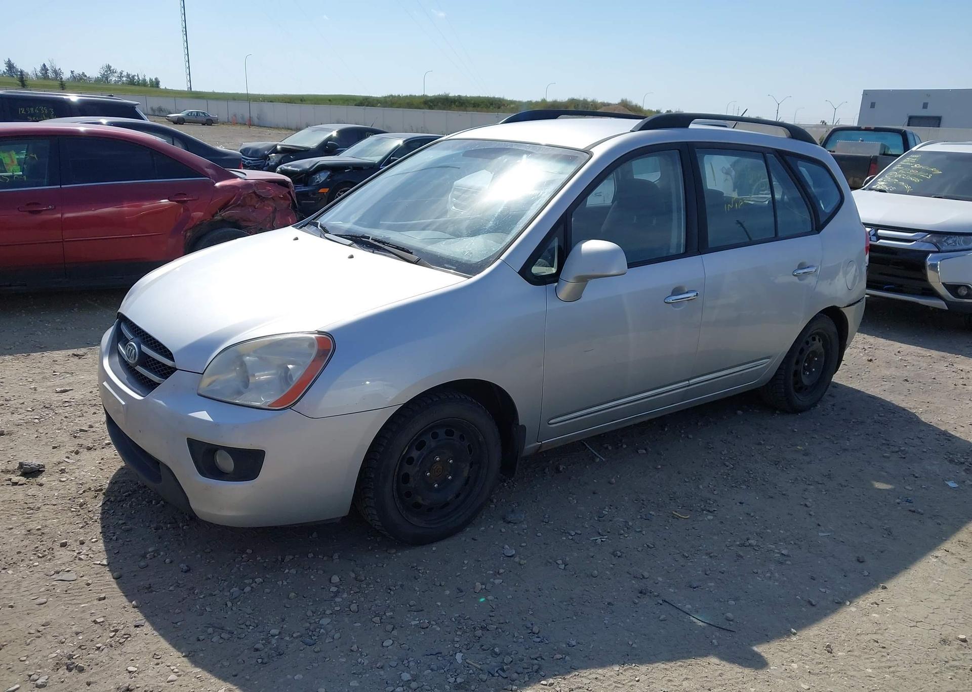 2009 KIA RONDO