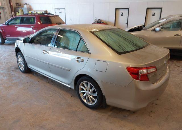 2014 TOYOTA CAMRY