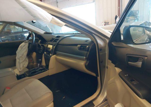 2014 TOYOTA CAMRY