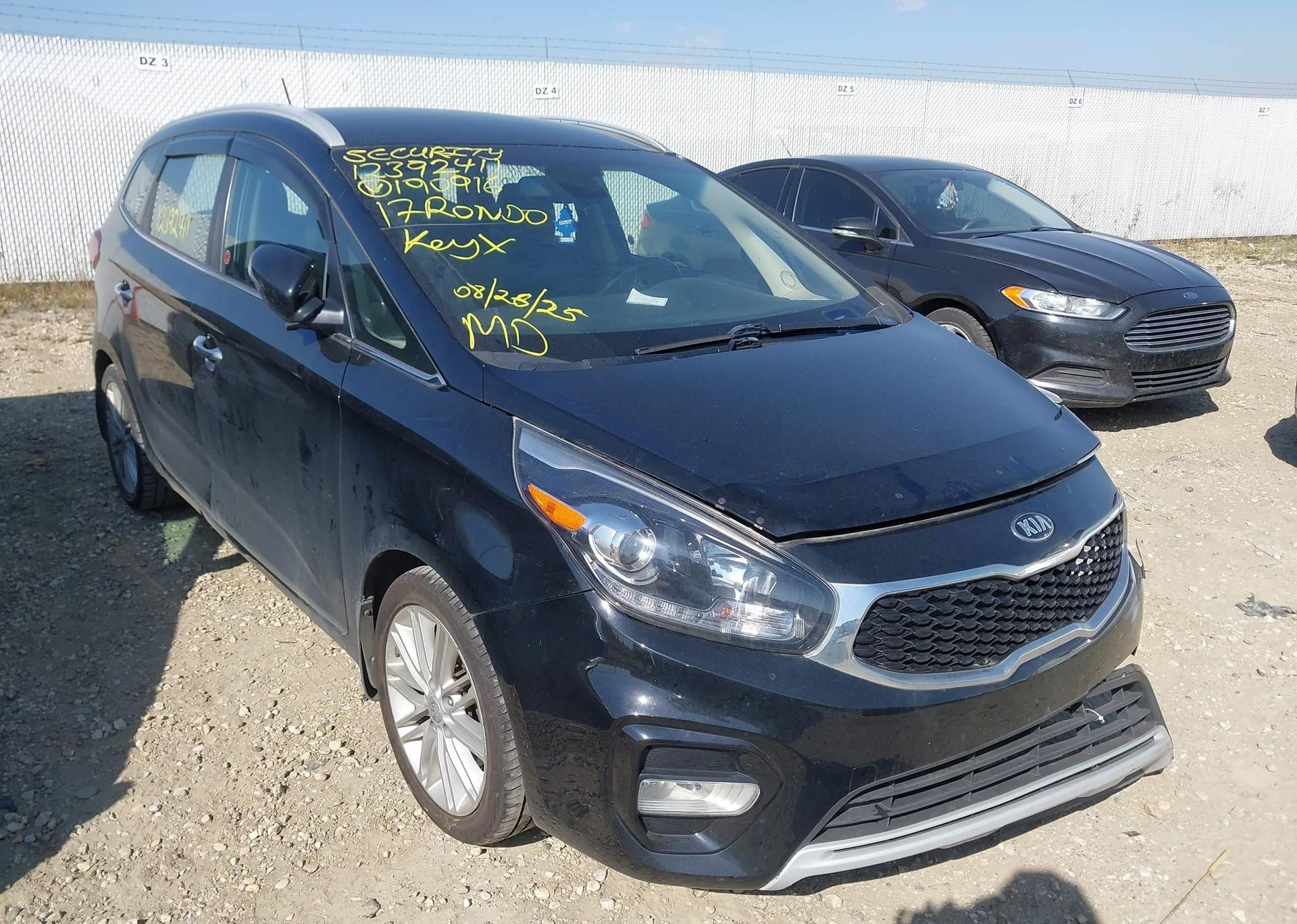 2017 KIA RONDO EX