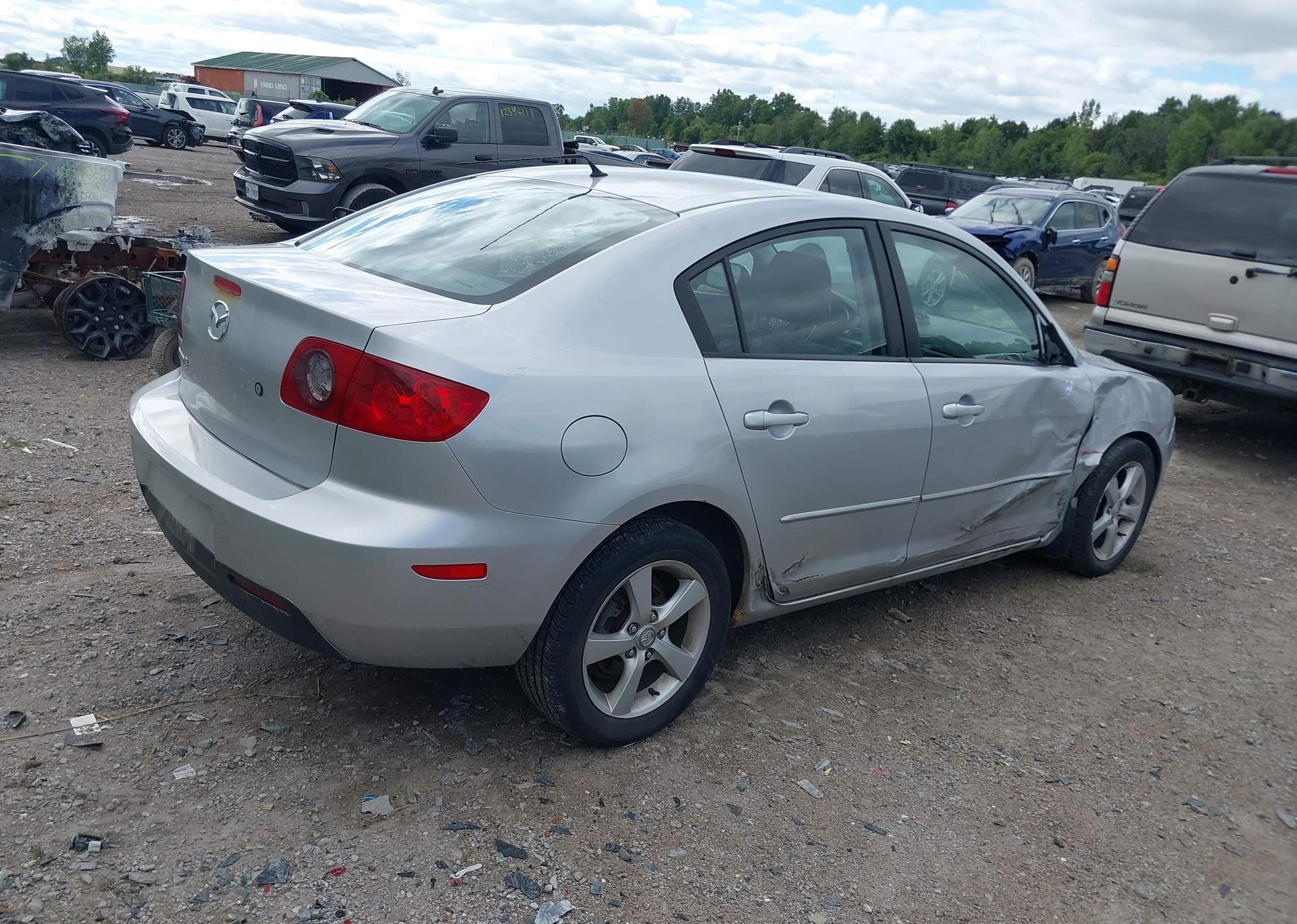 2005 MAZDA MAZDA3 GS