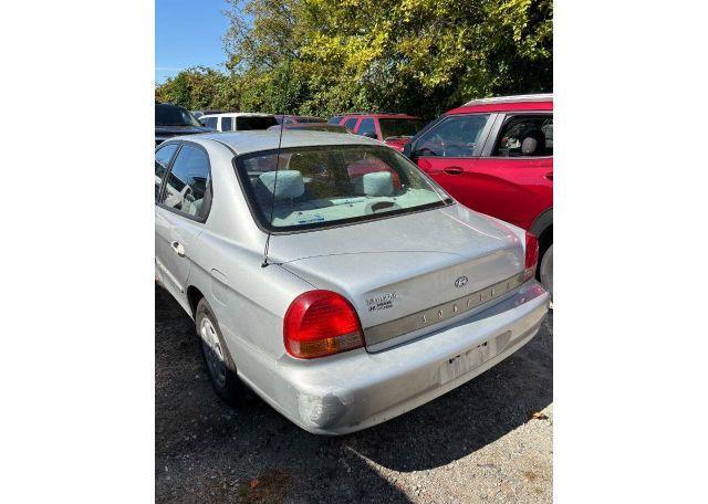 2001 HYUNDAI SONATA GL