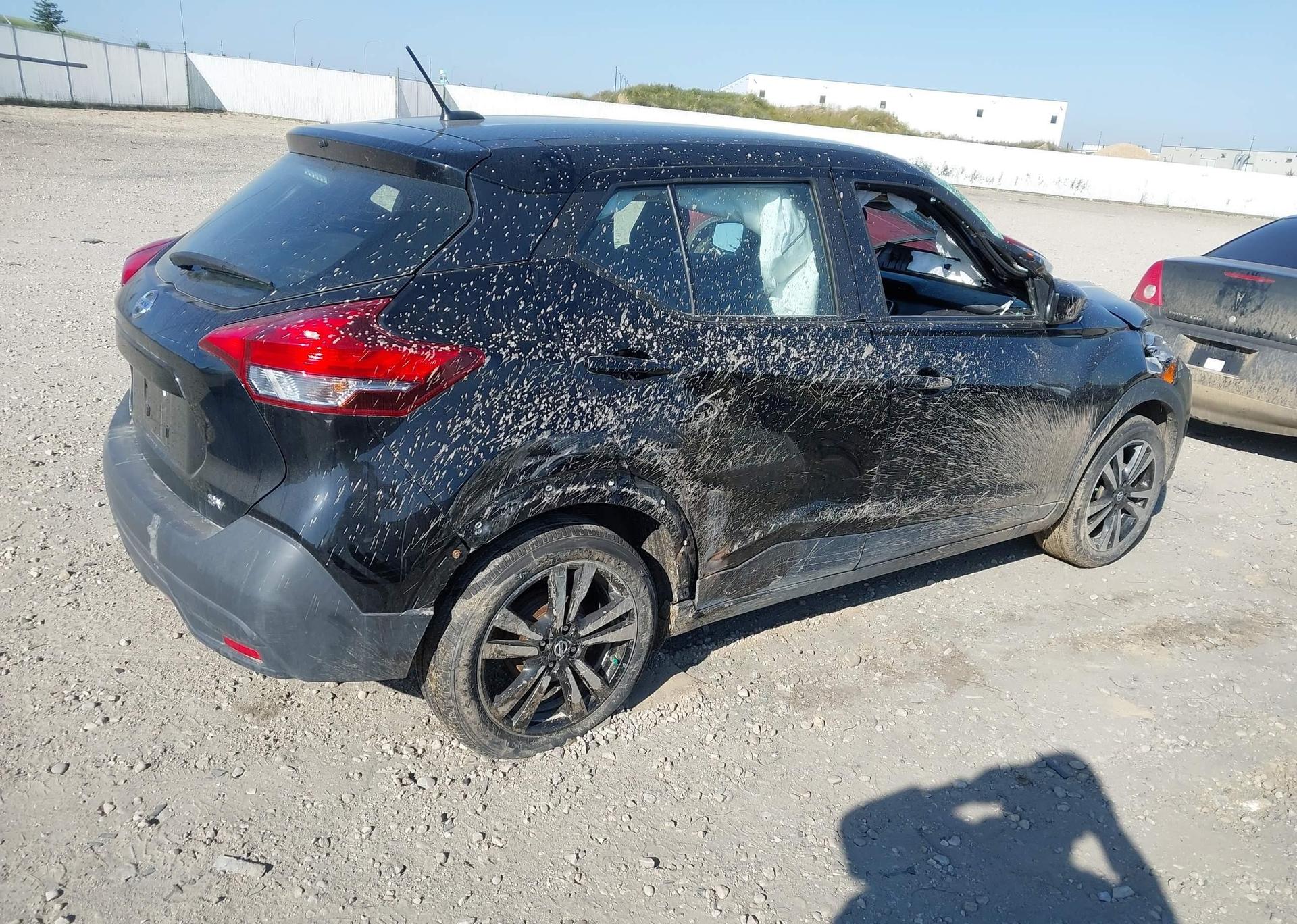 2019 NISSAN KICKS S