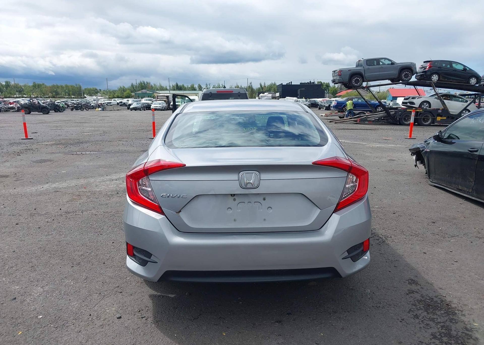 2016 HONDA CIVIC LX