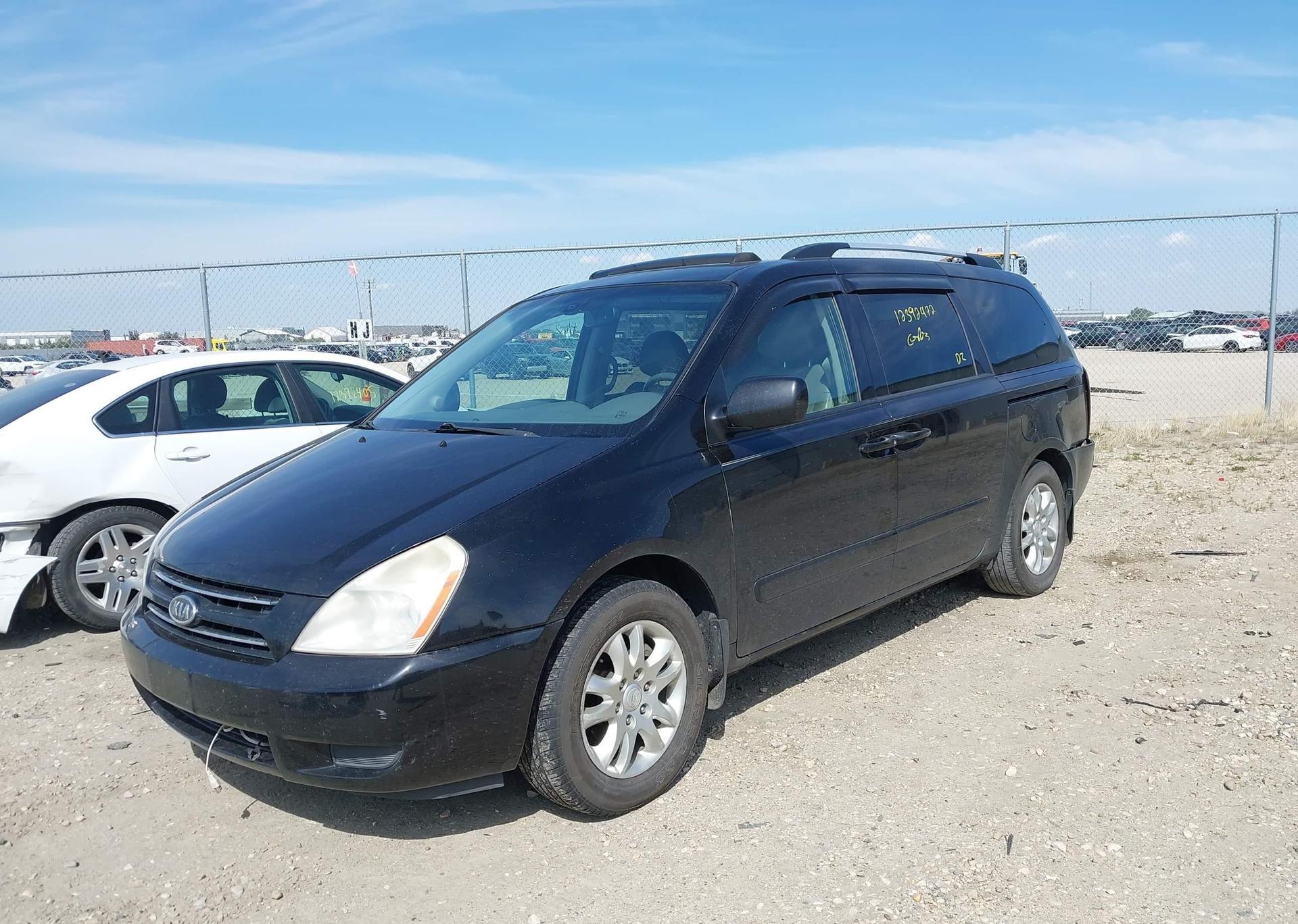 2010 KIA SEDONA EX