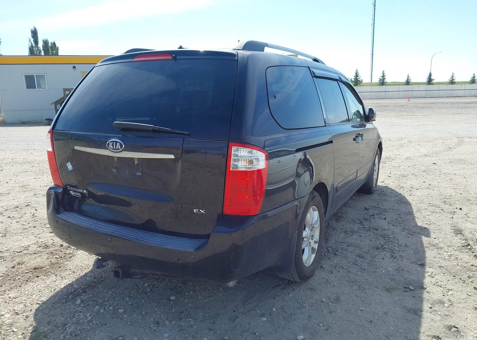 2010 KIA SEDONA EX
