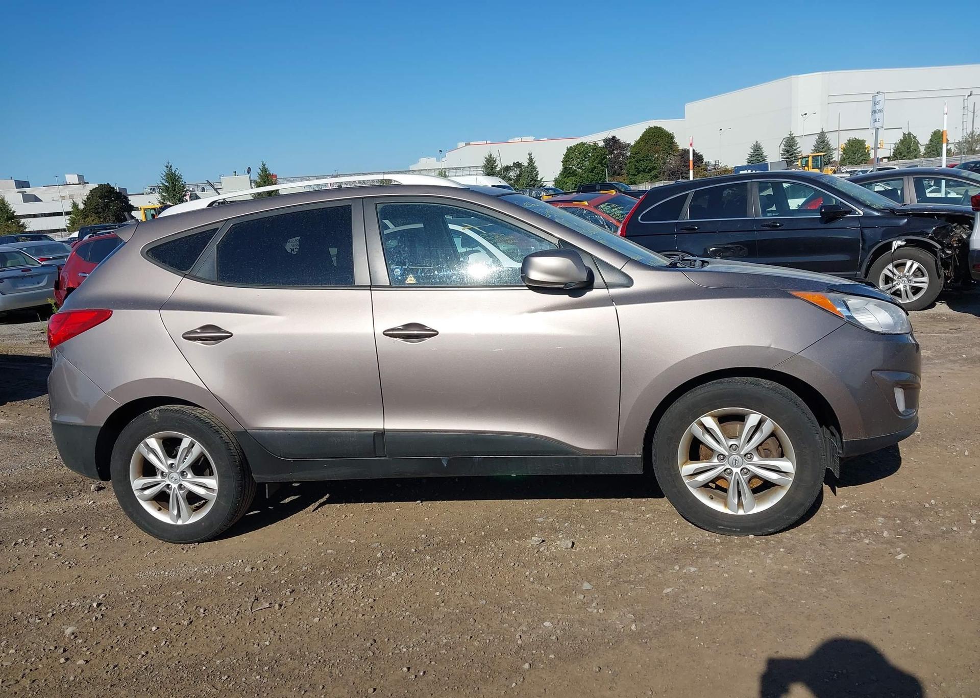 2012 HYUNDAI TUCSON GLS