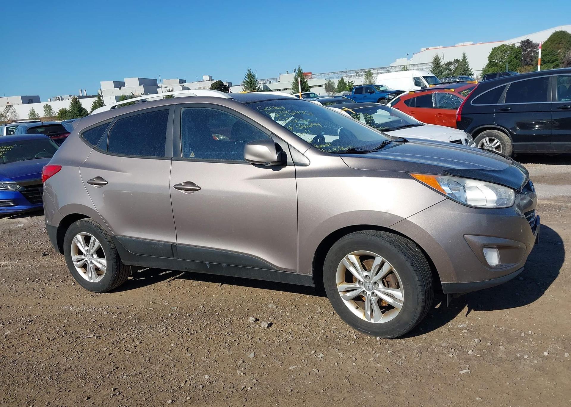2012 HYUNDAI TUCSON GLS