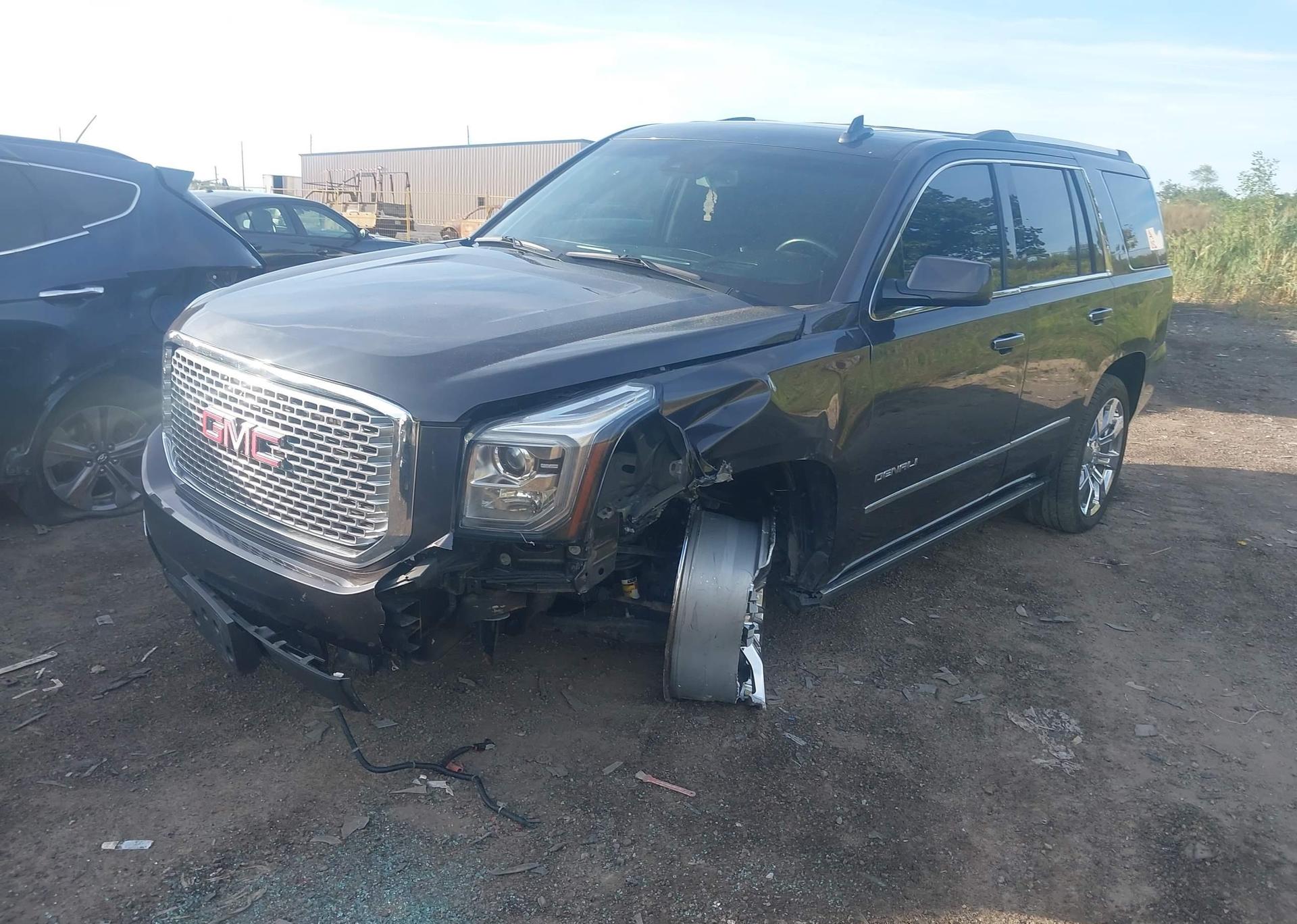 2017 GMC YUKON DENALI