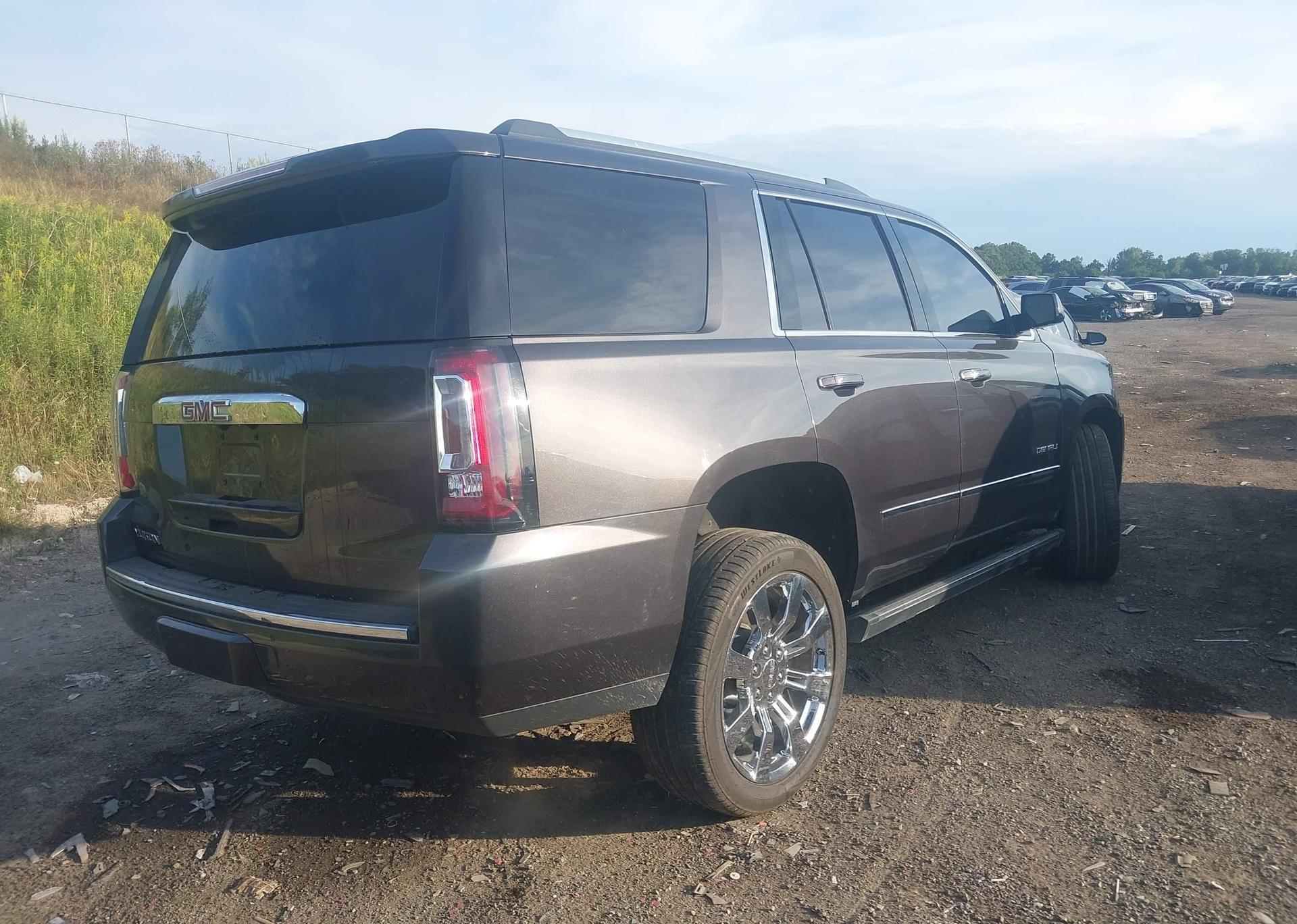 2017 GMC YUKON DENALI
