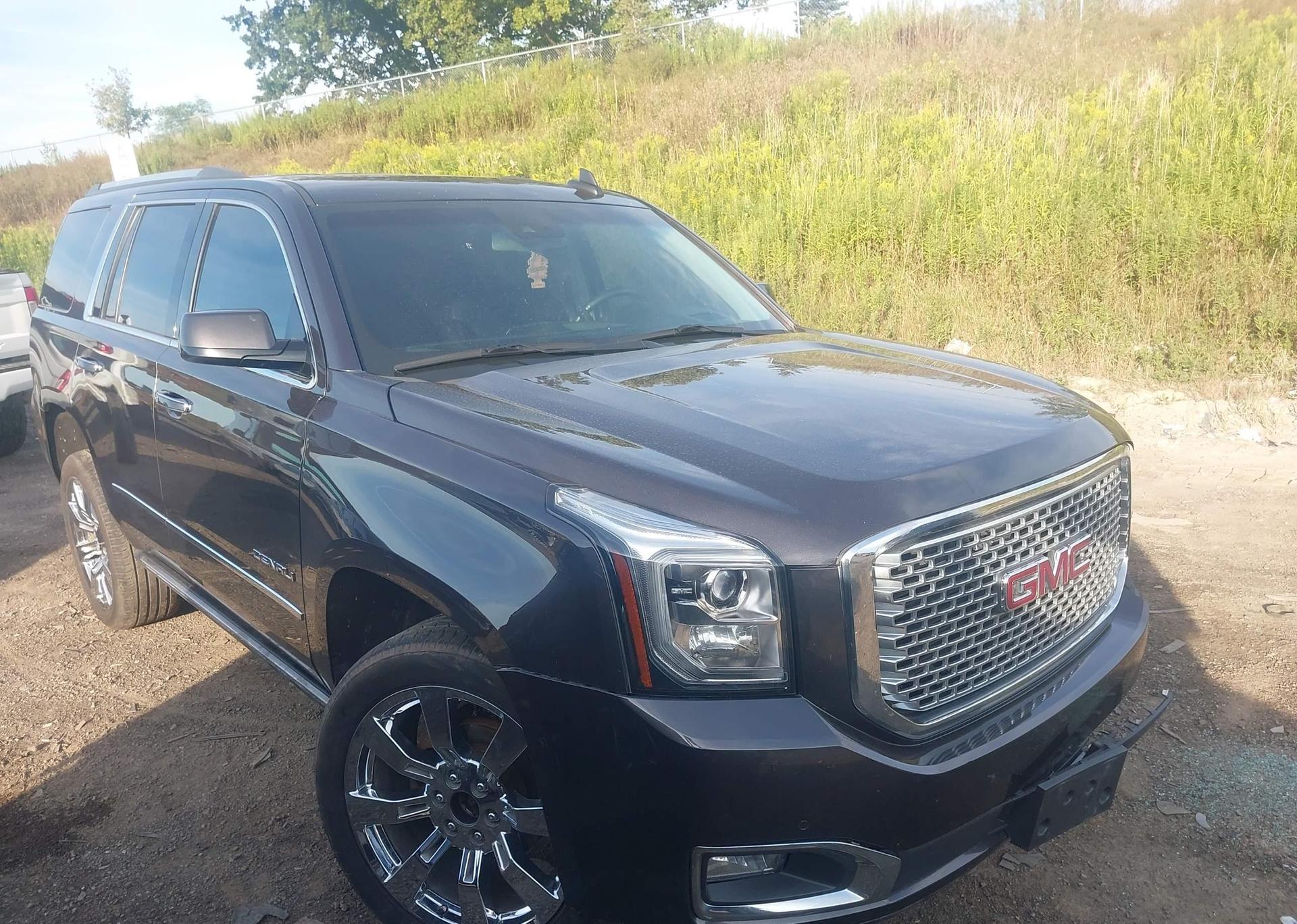 2017 GMC YUKON DENALI
